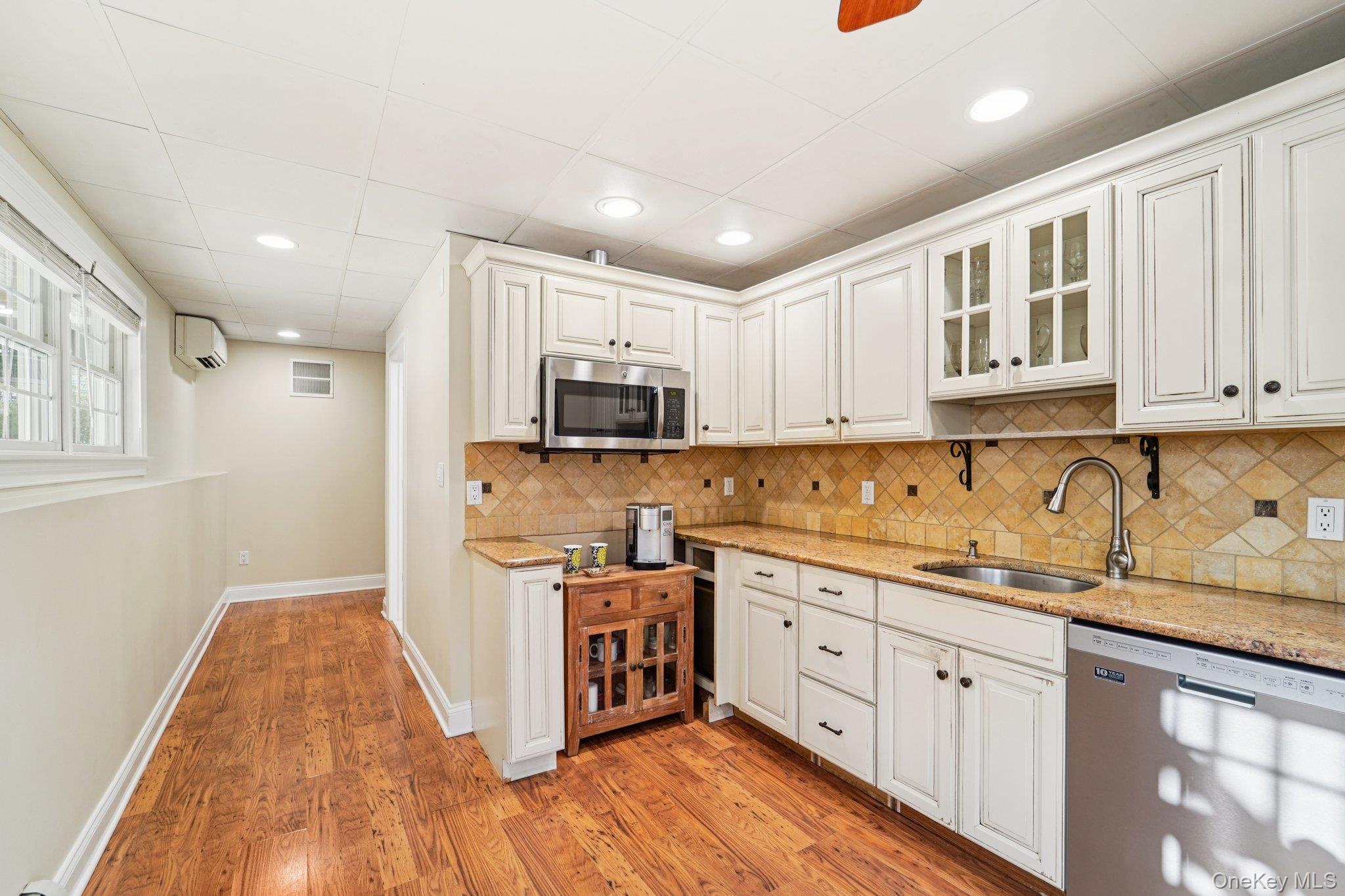 26 Summit Avenue, Tappan, NY 10983