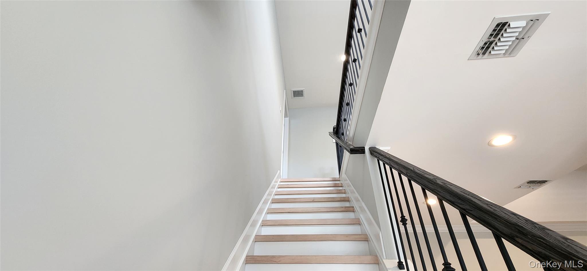 4103 Saint Andrews Avenue # 4103, Riverhead, NY 11901