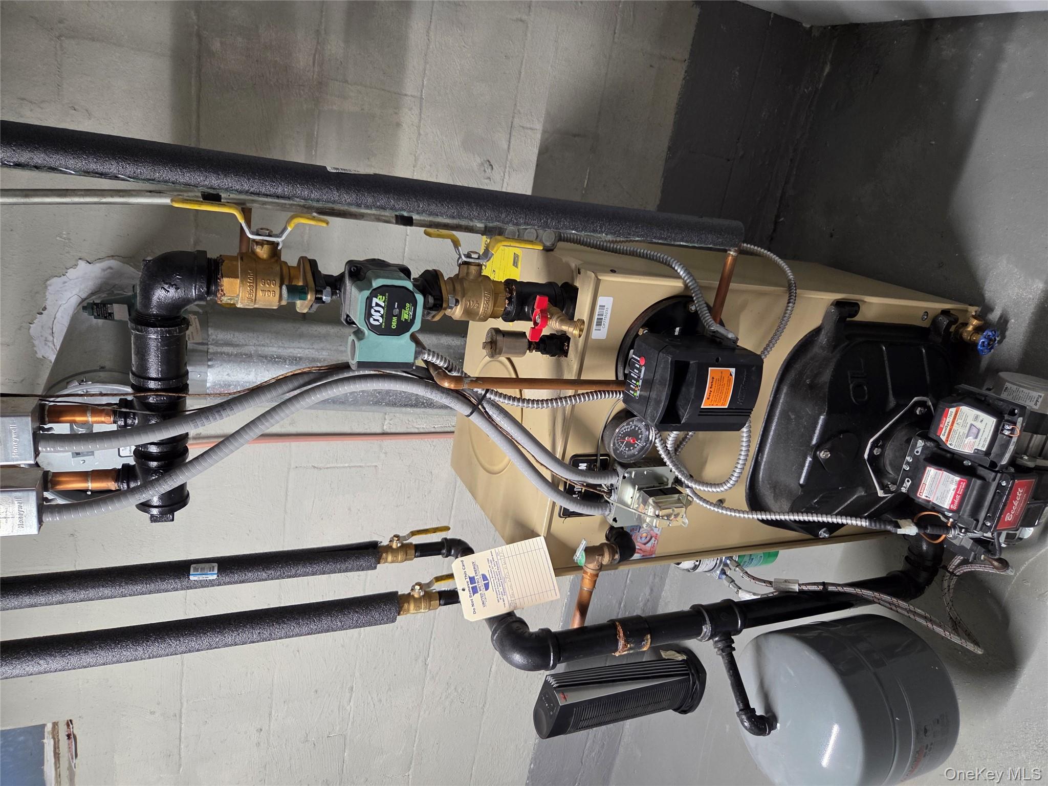 376 Grace Street, Holbrook, NY 11741