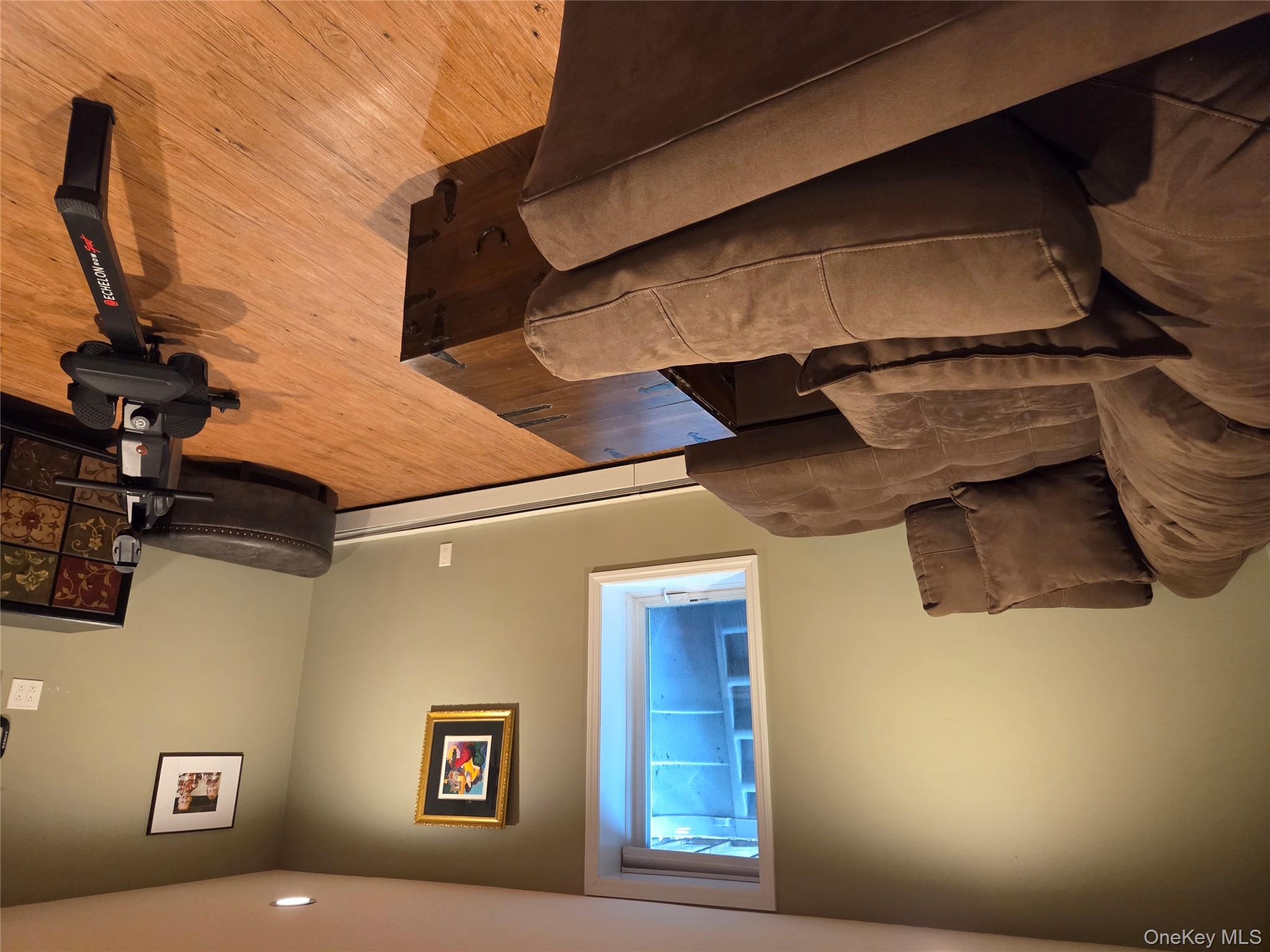 376 Grace Street, Holbrook, NY 11741