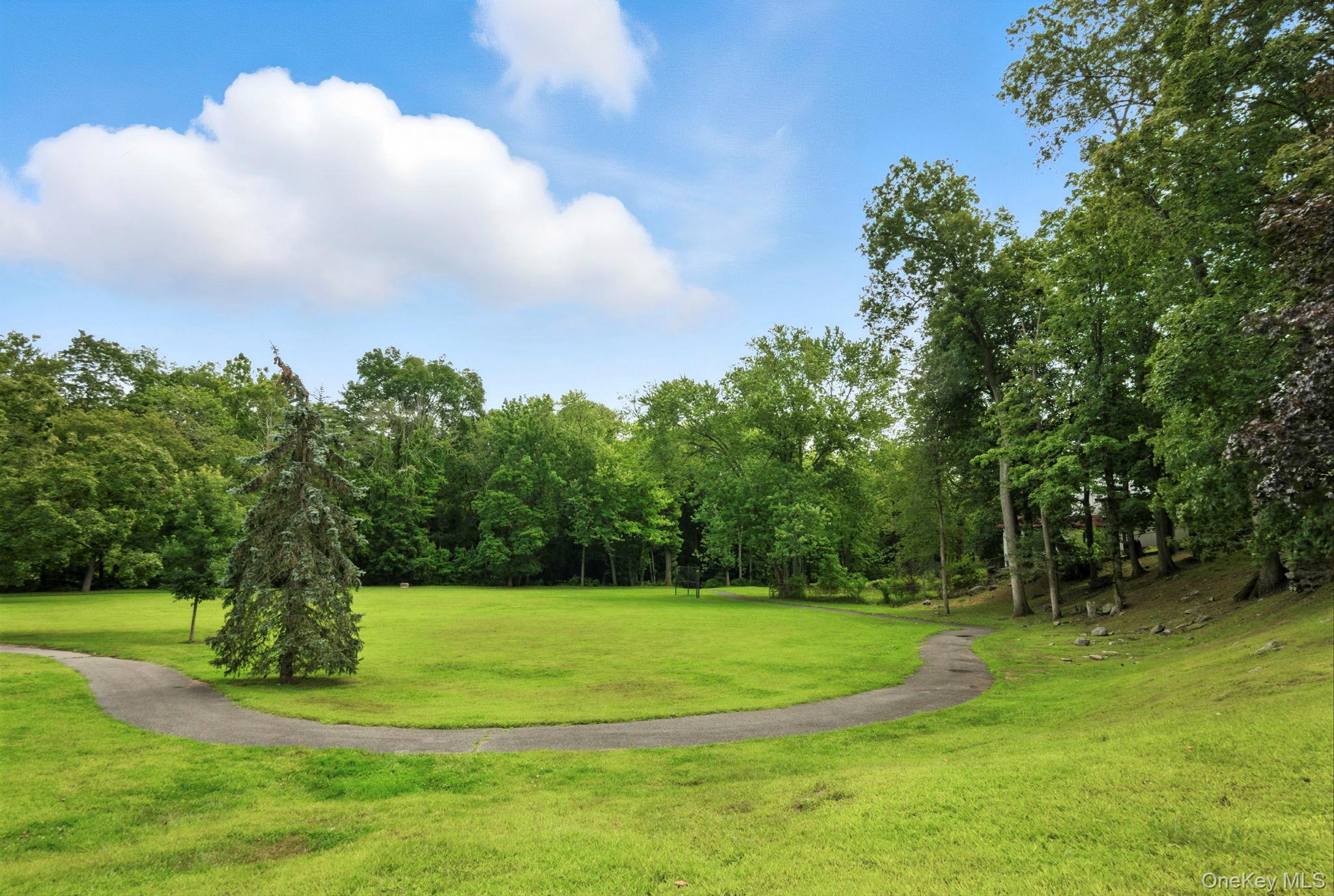 424 Warren Avenue, Mamaroneck, NY 10543