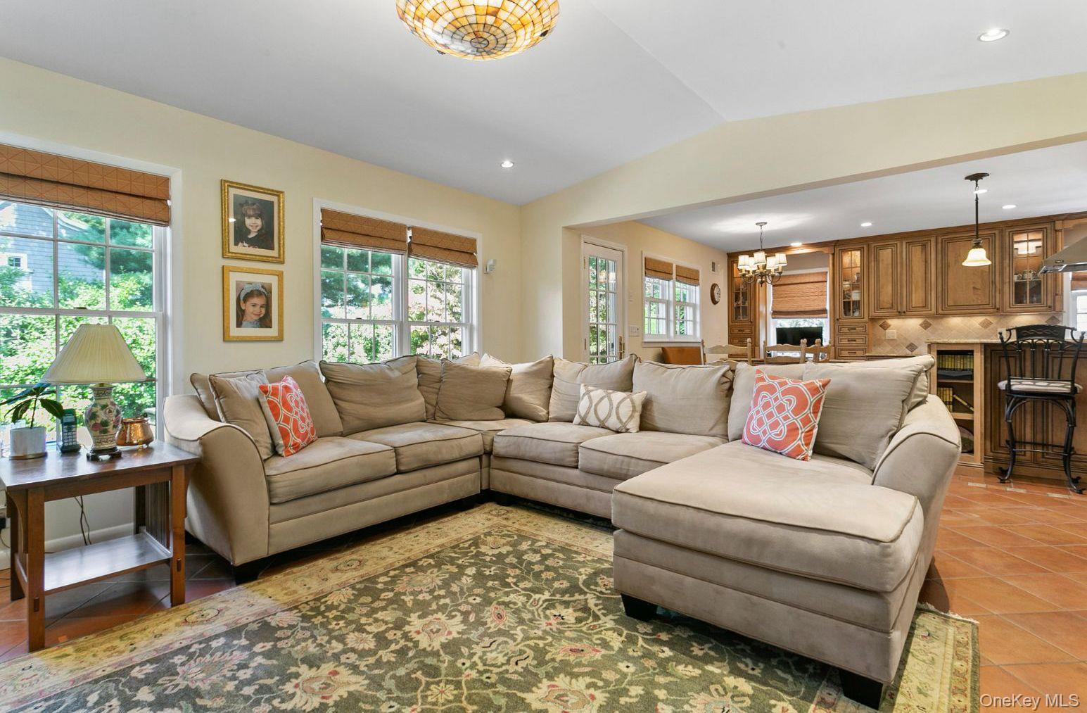 424 Warren Avenue, Mamaroneck, NY 10543