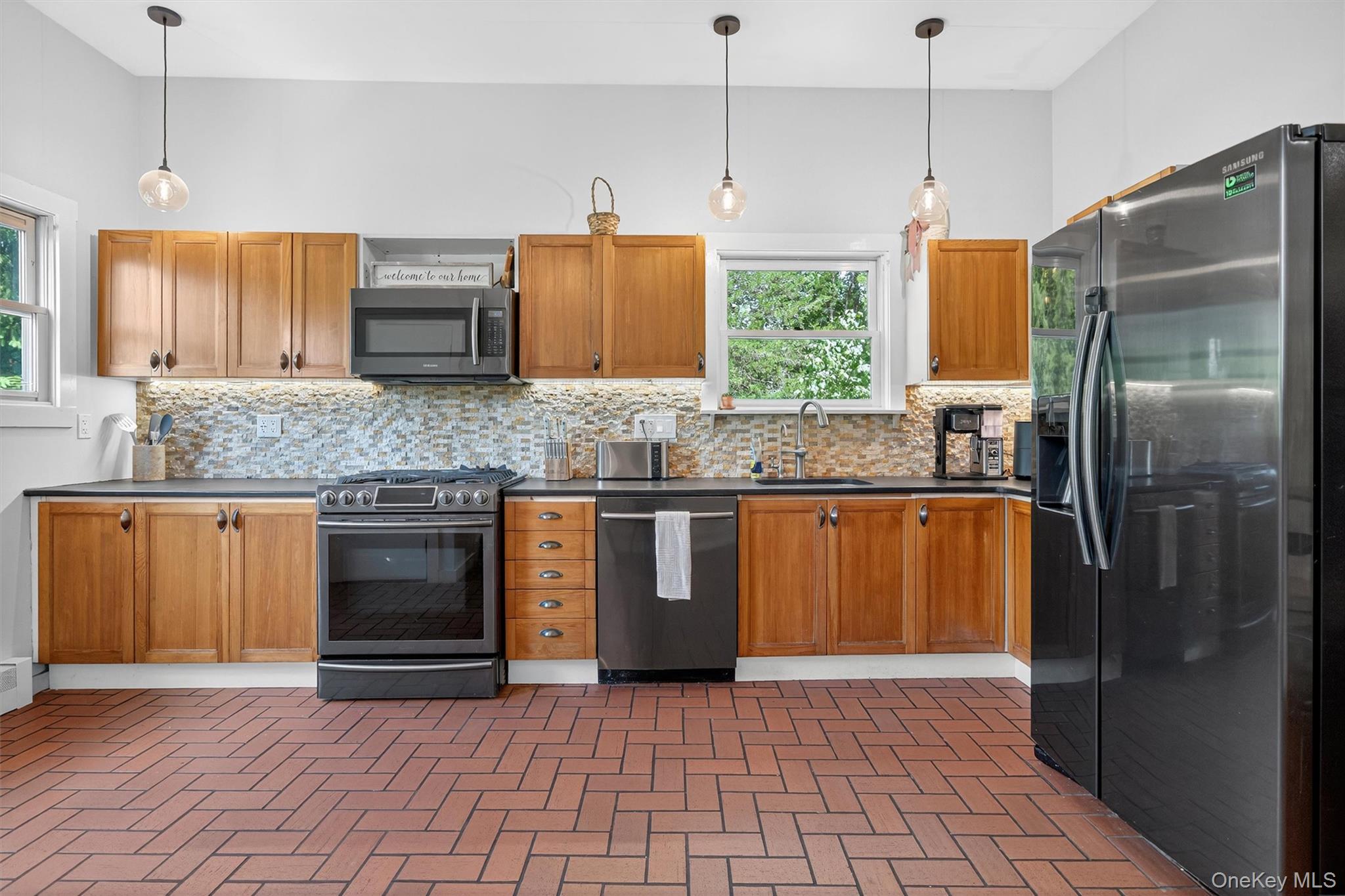 321 Bellvale Lakes Road, Warwick, NY 10990