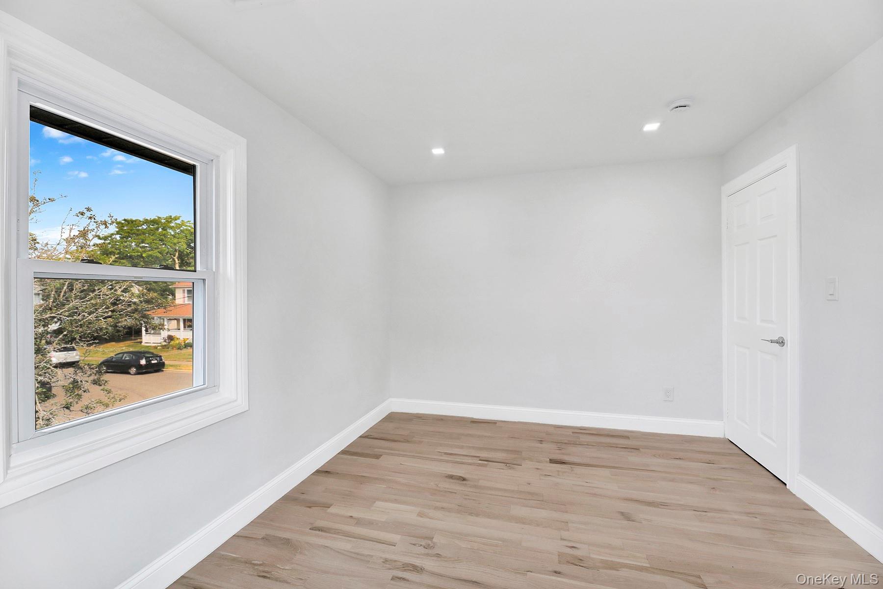 38 Chester Court, Oceanside, NY 11572