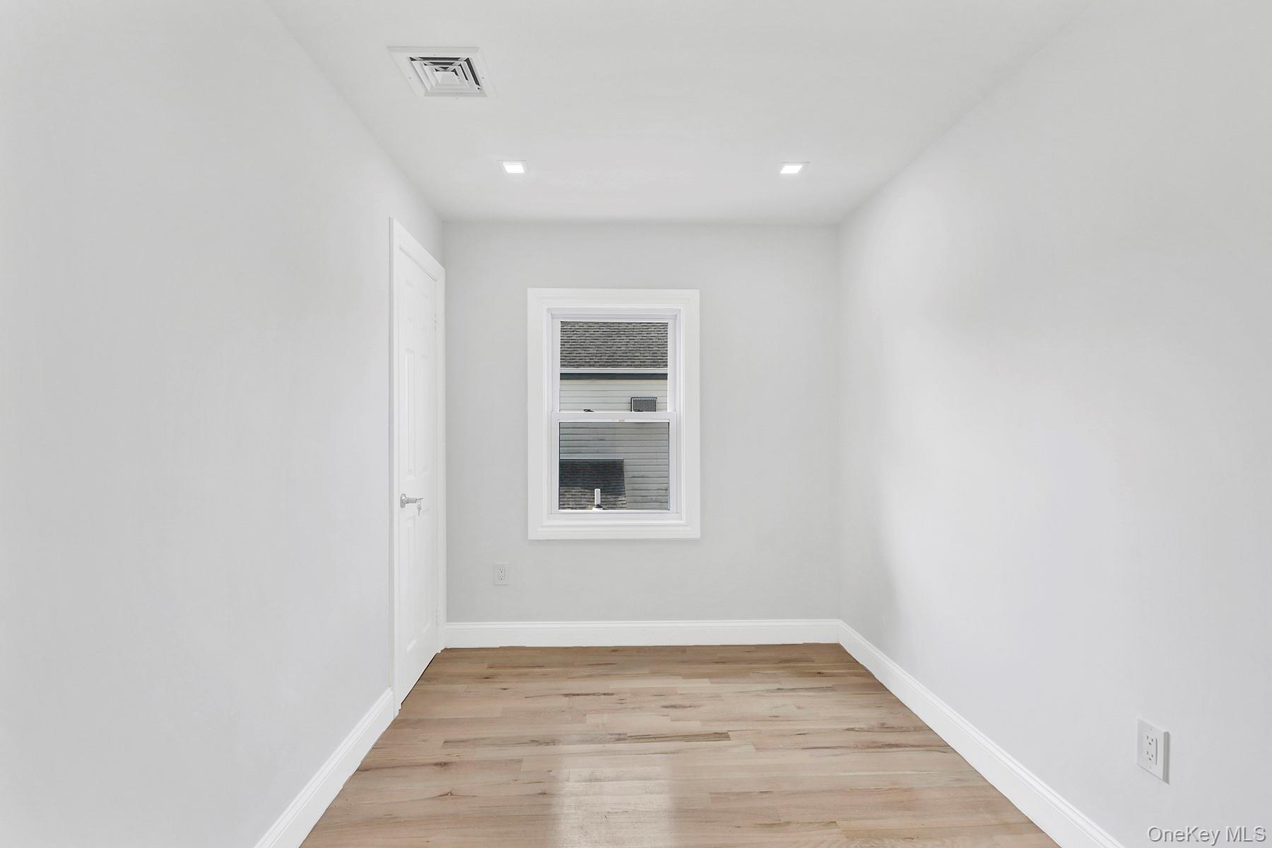 38 Chester Court, Oceanside, NY 11572