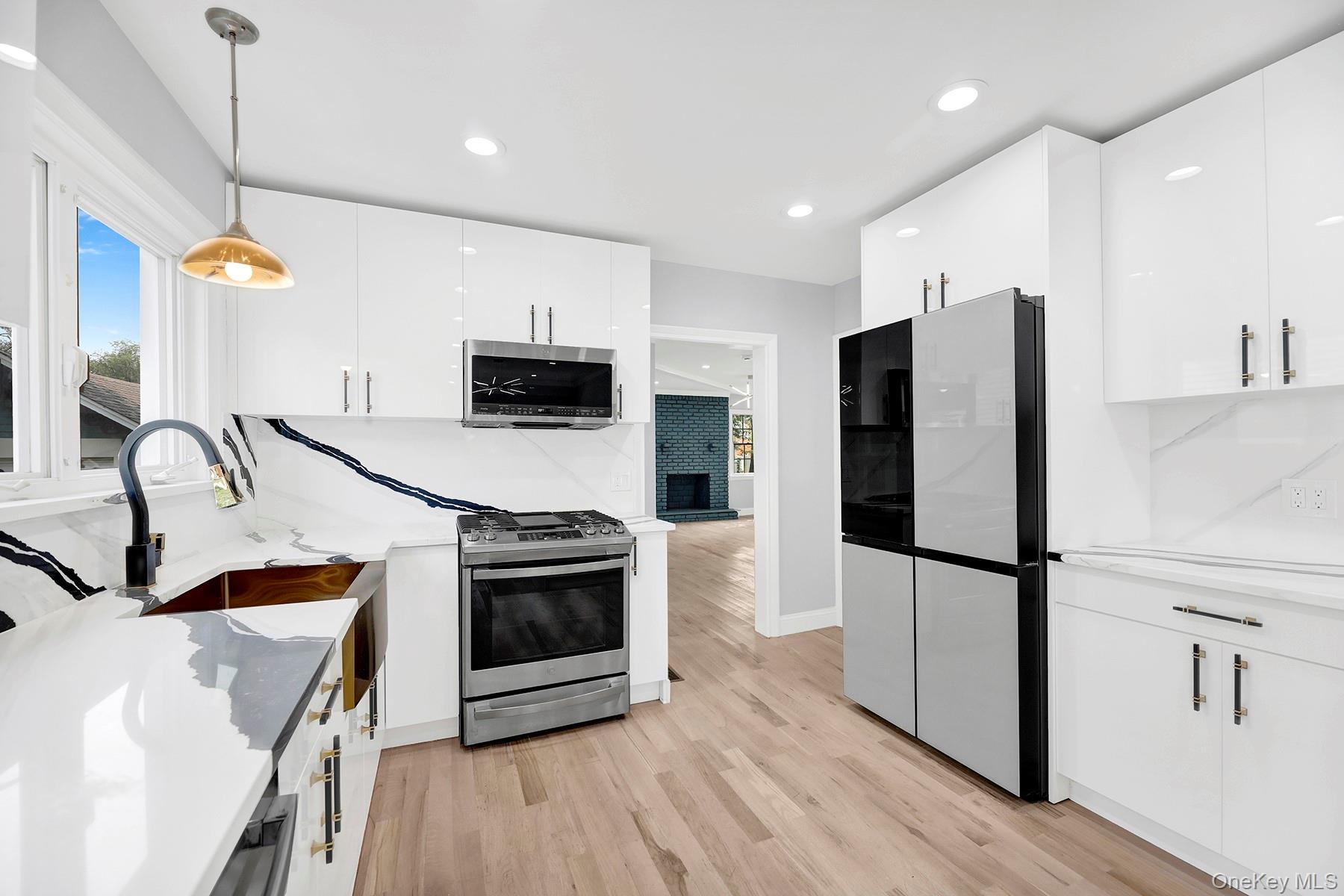 38 Chester Court, Oceanside, NY 11572