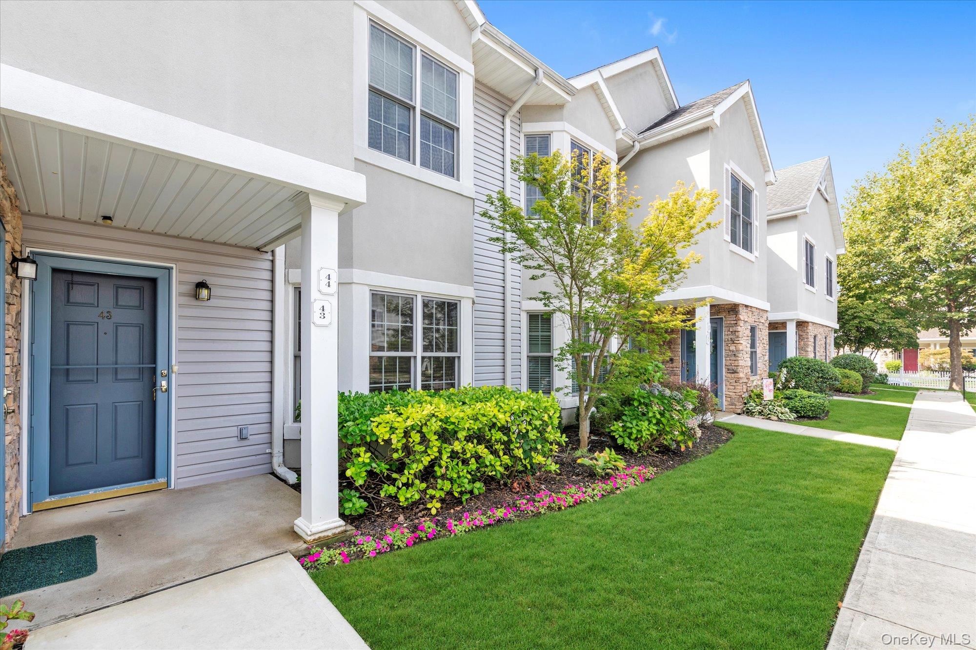 43 Miro Place, Port Washington, NY 11050