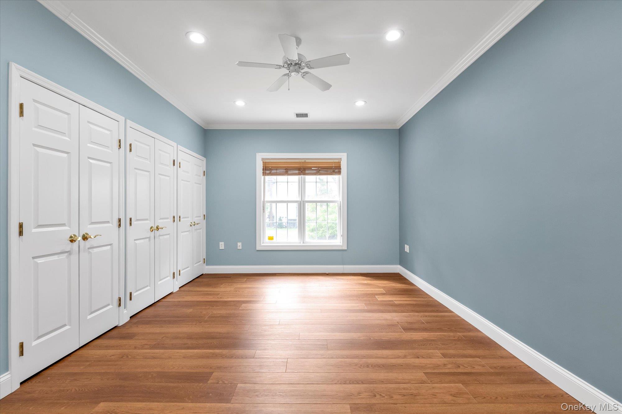 43 Miro Place, Port Washington, NY 11050