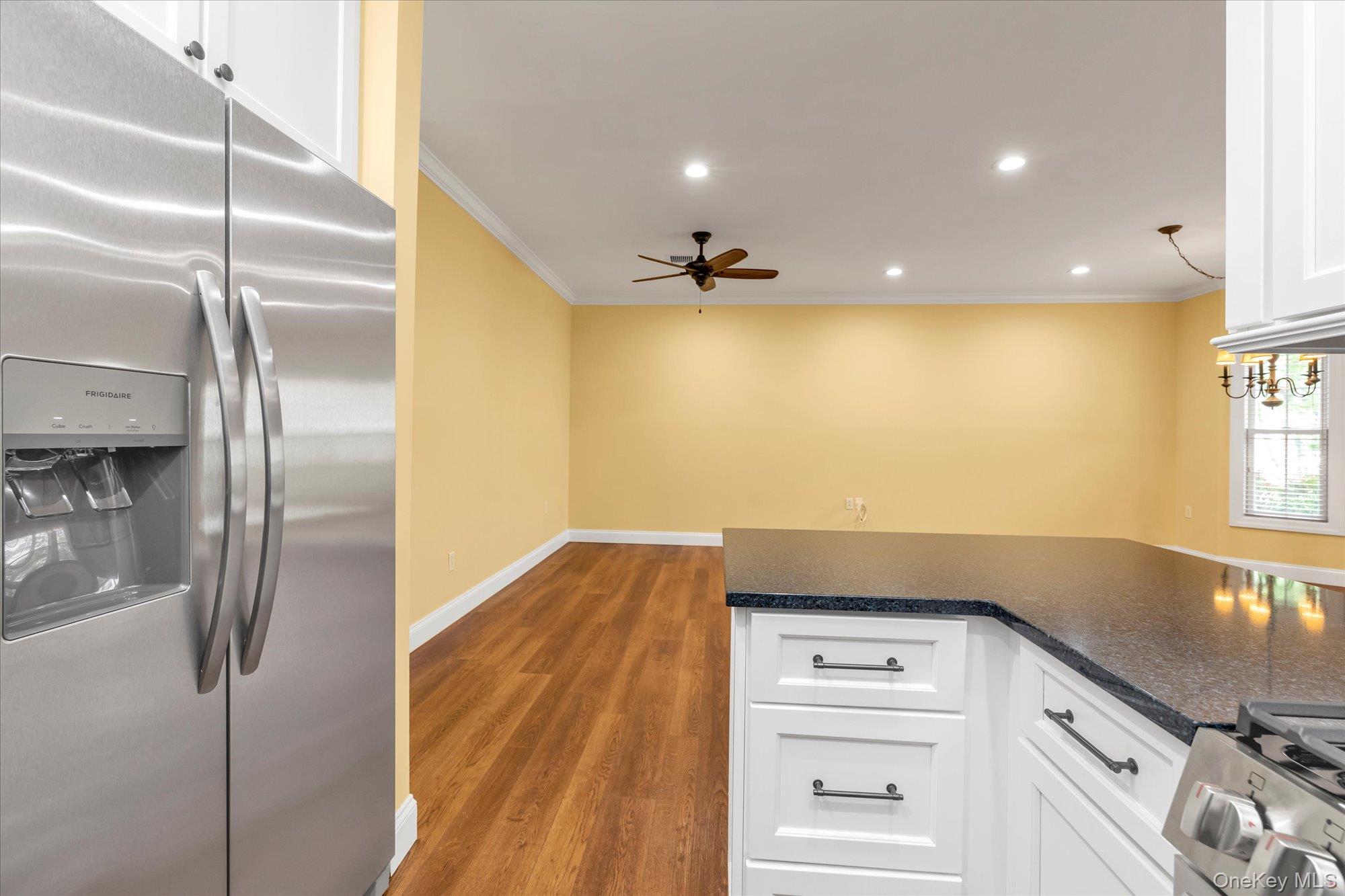 43 Miro Place, Port Washington, NY 11050