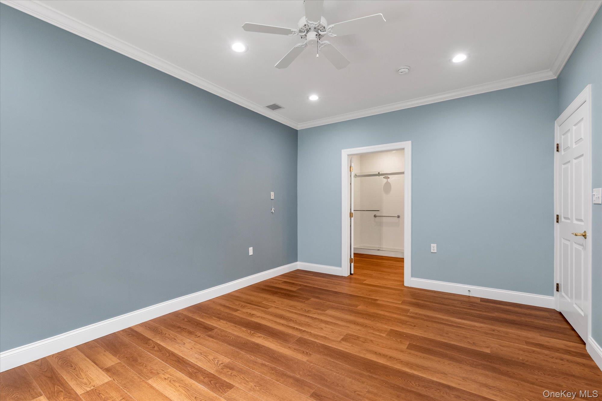 43 Miro Place, Port Washington, NY 11050