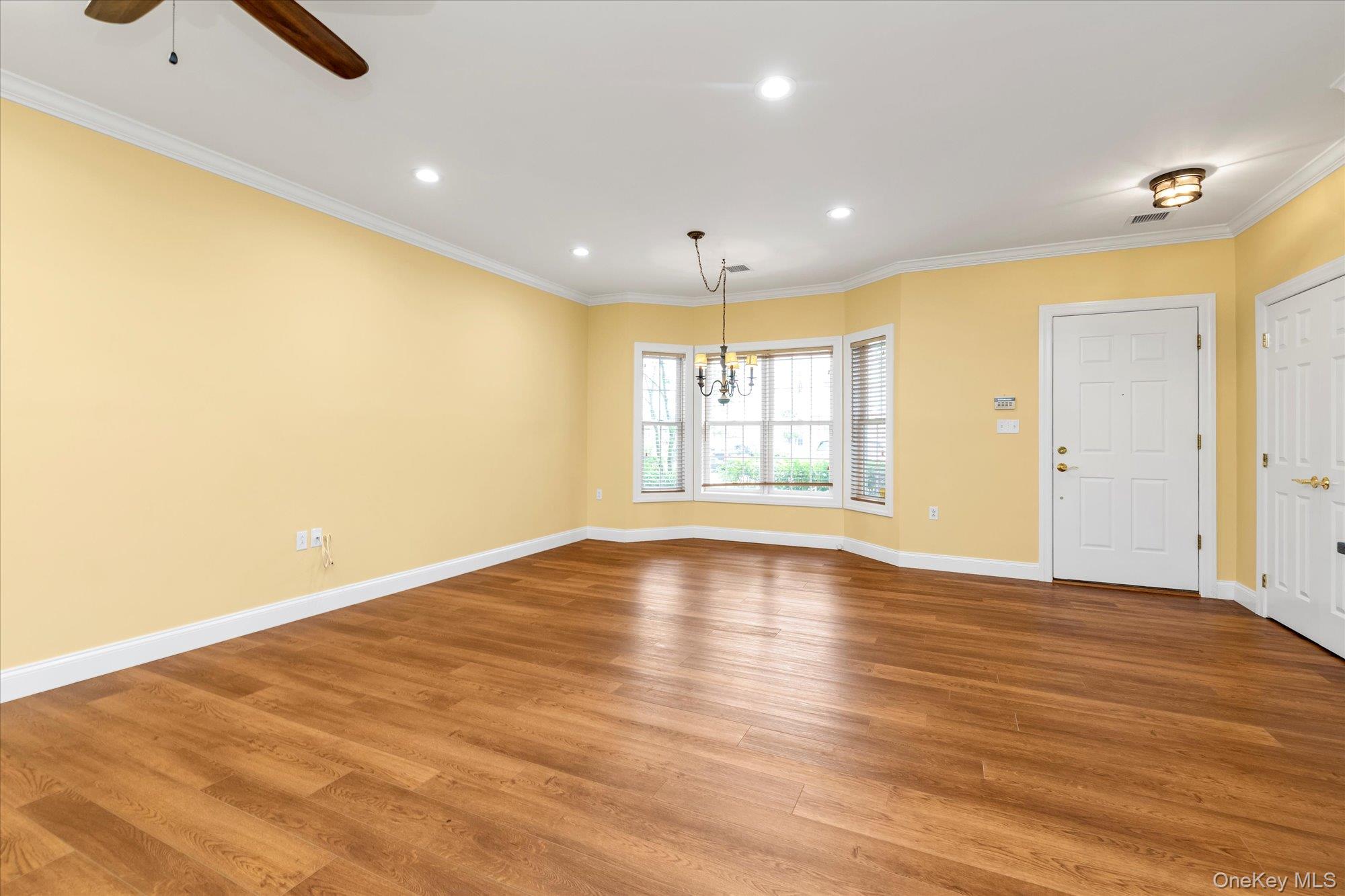 43 Miro Place, Port Washington, NY 11050