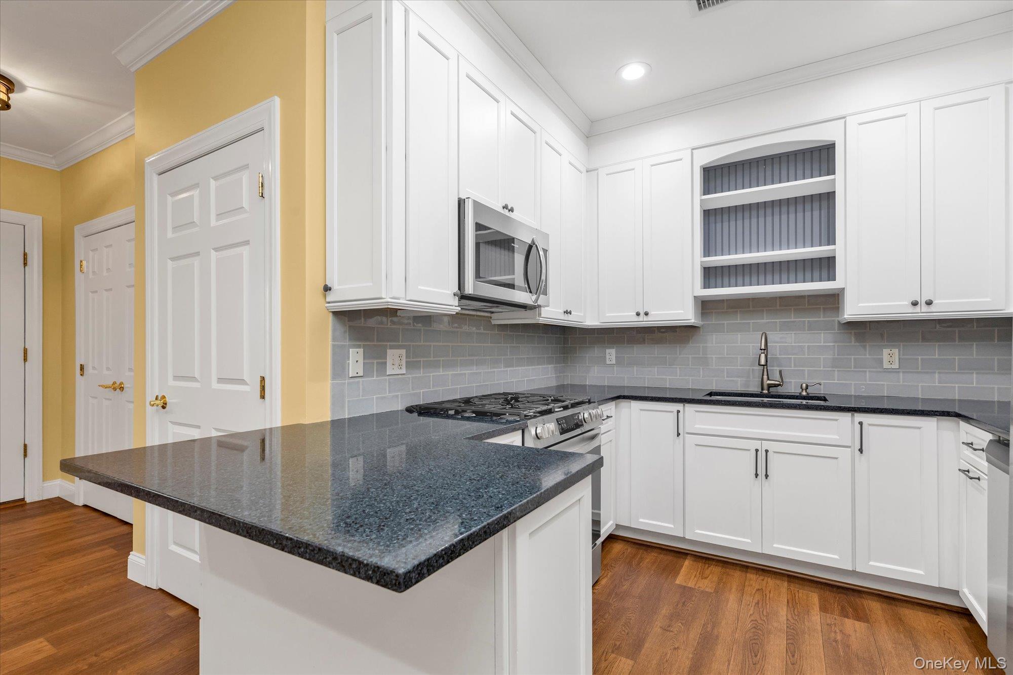 43 Miro Place, Port Washington, NY 11050