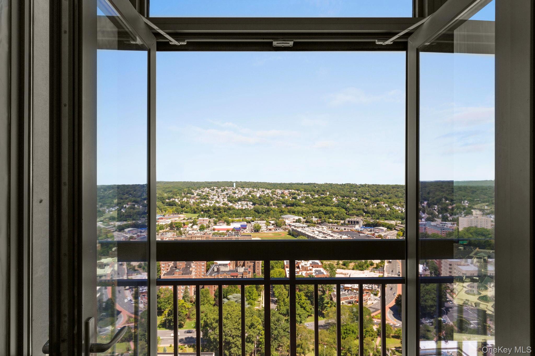 10 City Place # 30H, White Plains, NY 10601