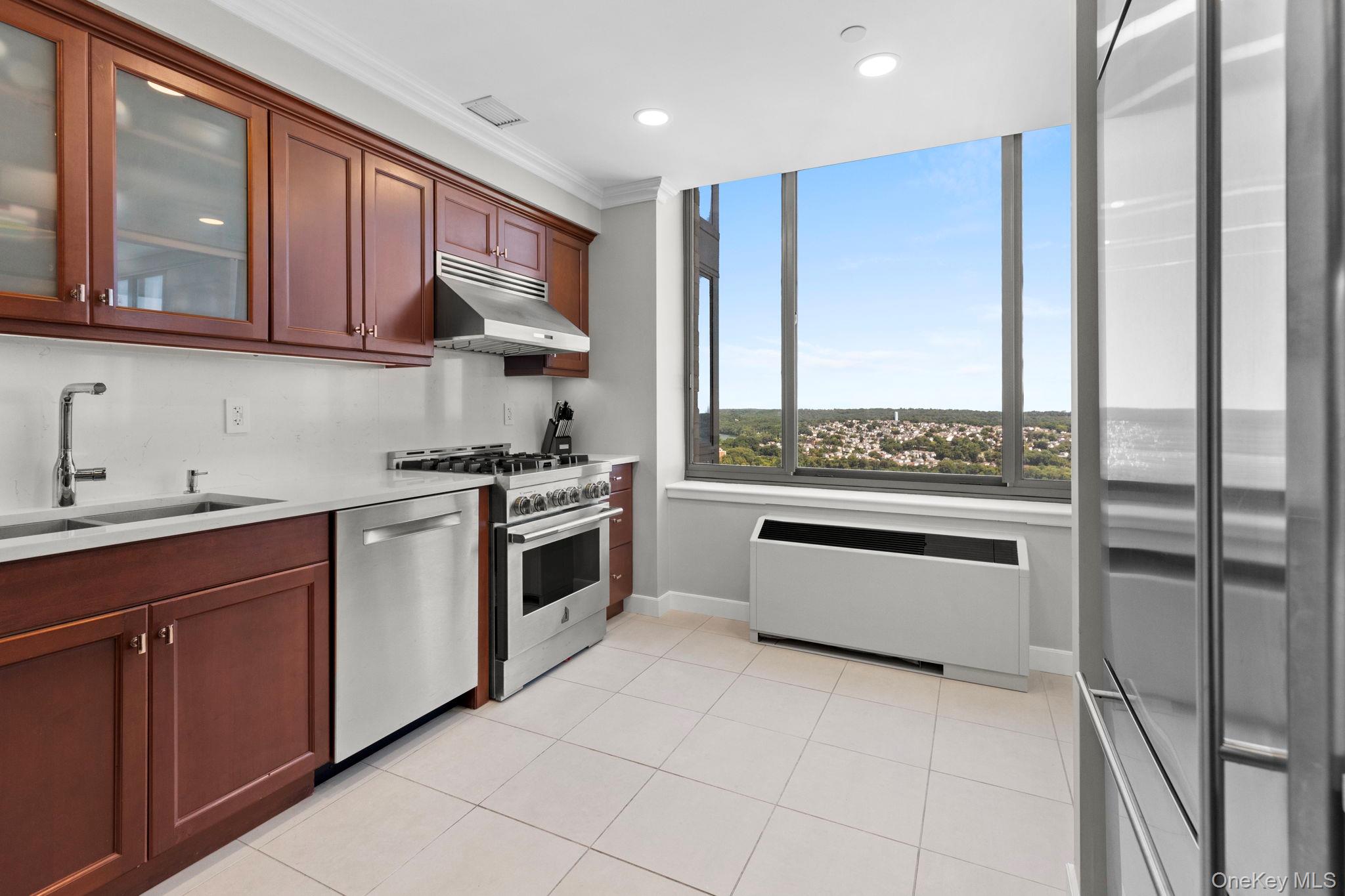 10 City Place # 30H, White Plains, NY 10601