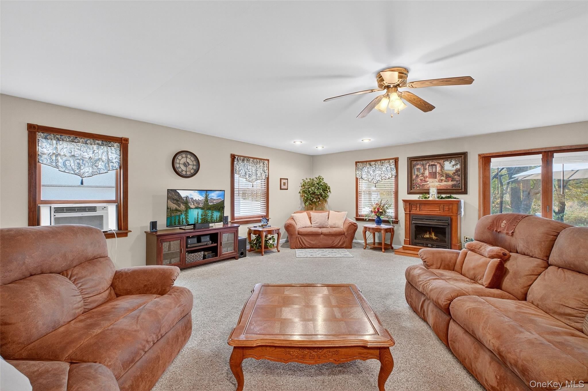 333 Canoe Hill Road, Saugerties, NY 12477