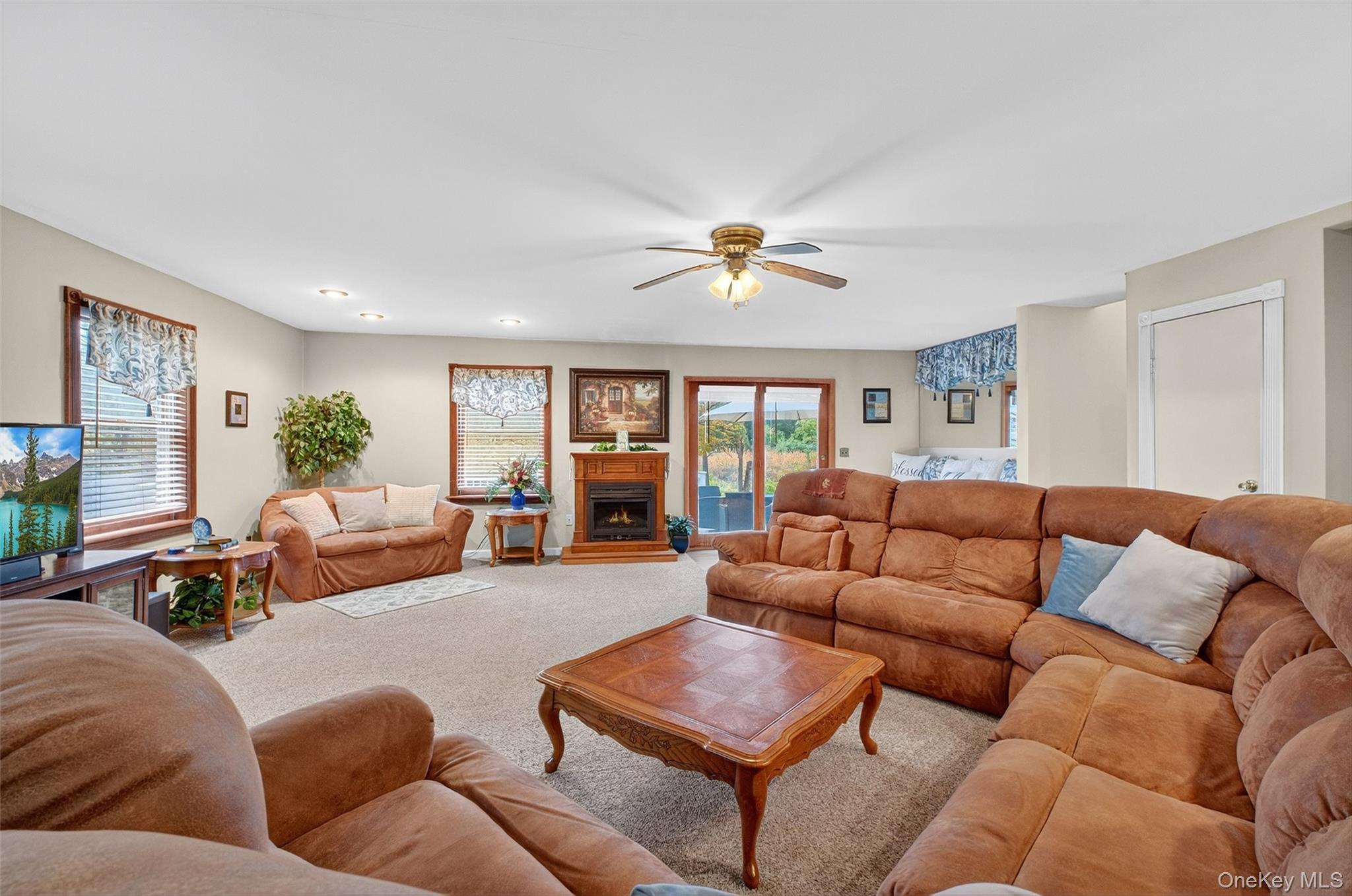 333 Canoe Hill Road, Saugerties, NY 12477