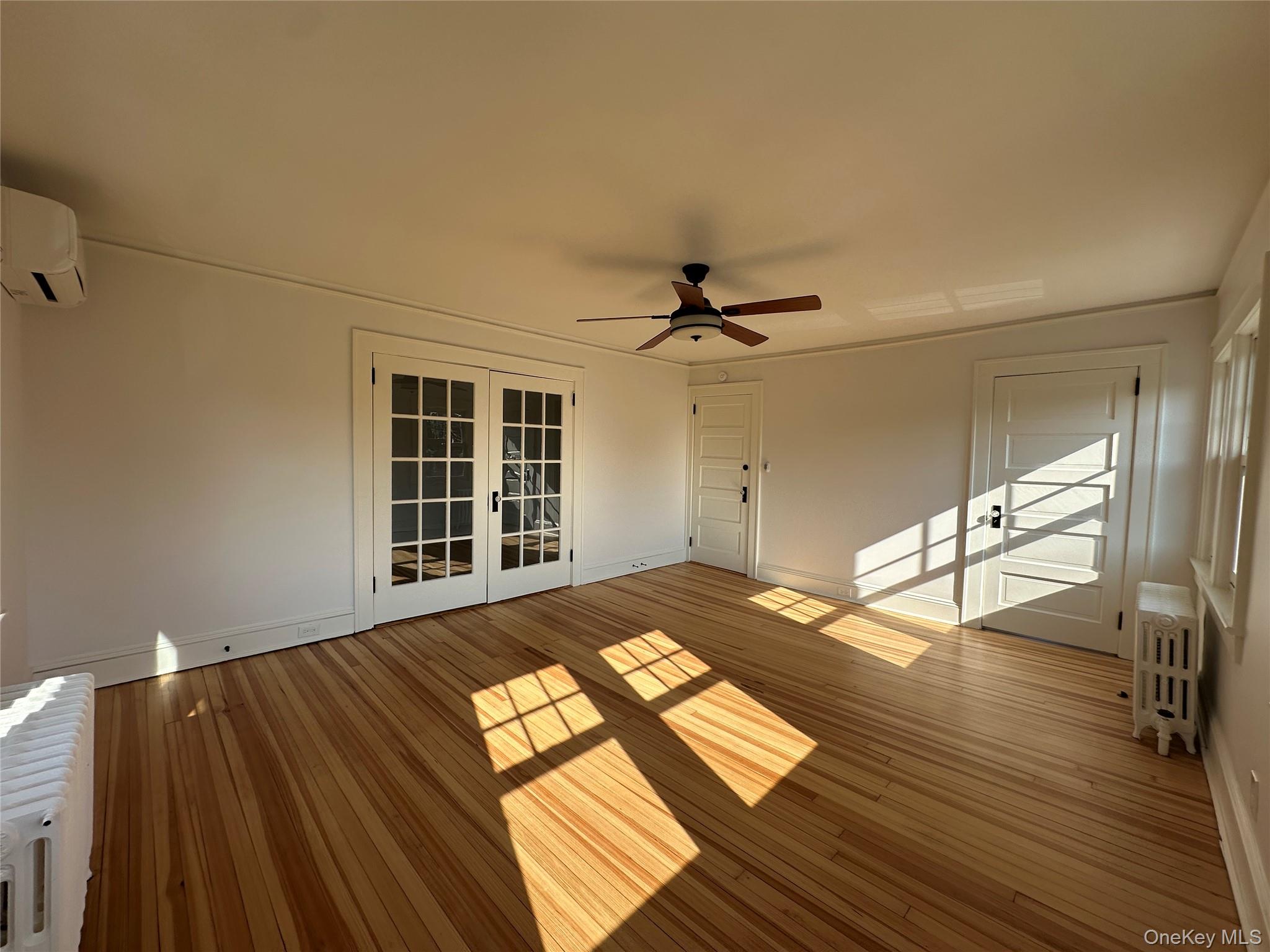 40 Smith Street, Glen Cove, NY 11542