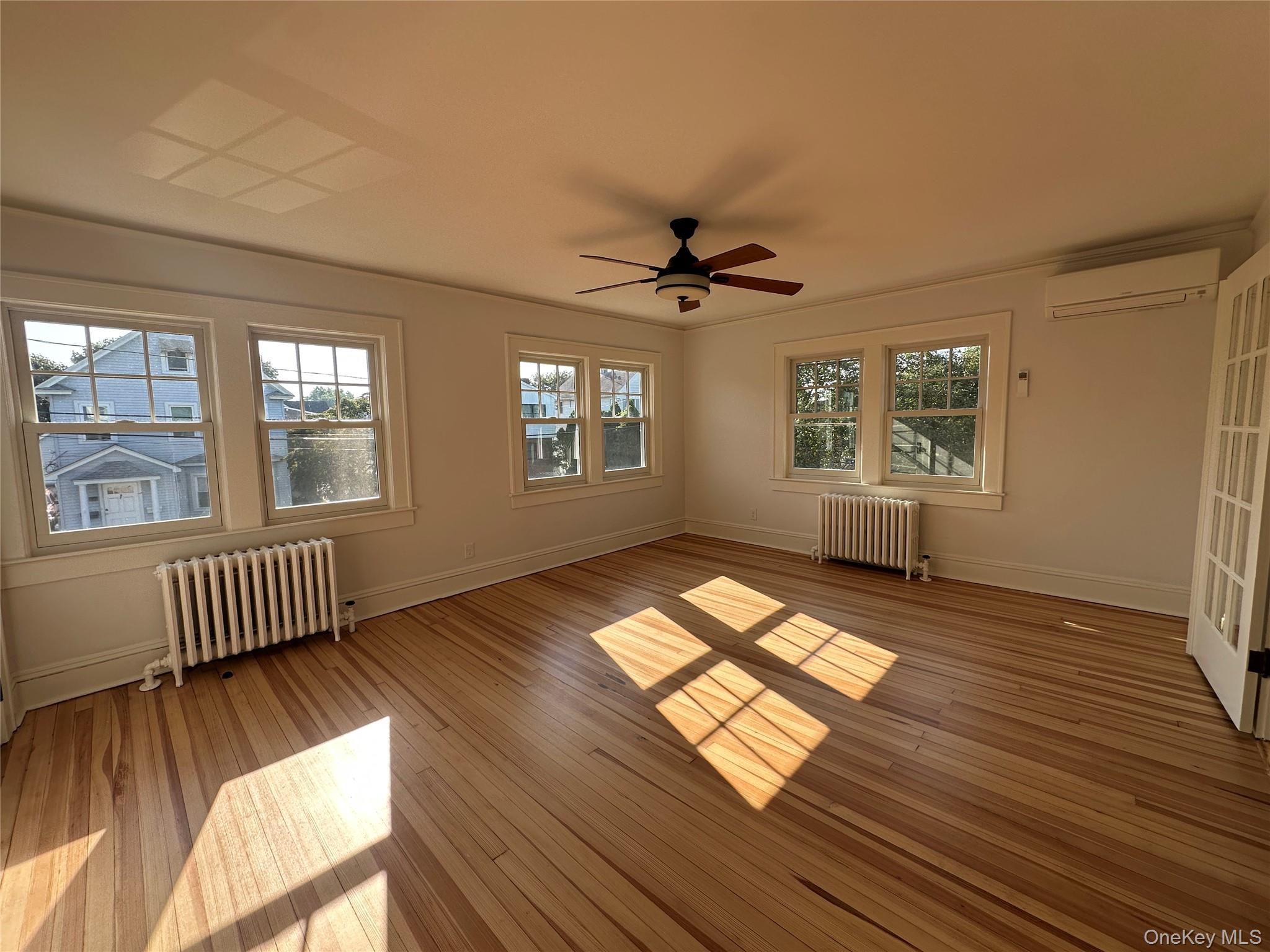 40 Smith Street, Glen Cove, NY 11542