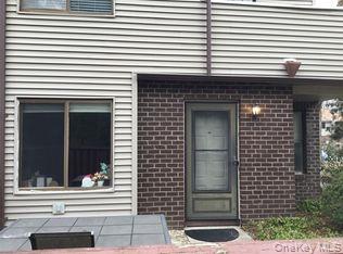 909 Skyline Drive # 909, Coram, NY 11727