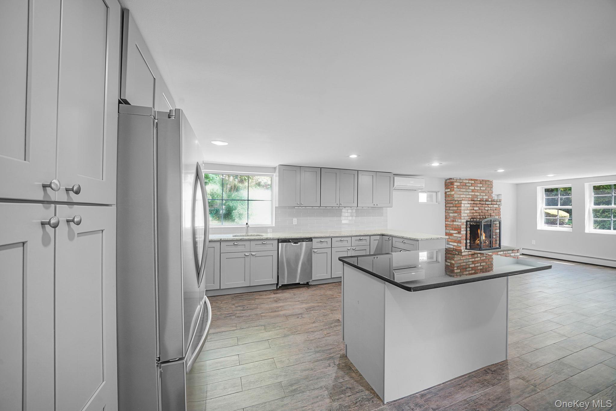 7 Ashleigh Court, Glen Cove, NY 11542