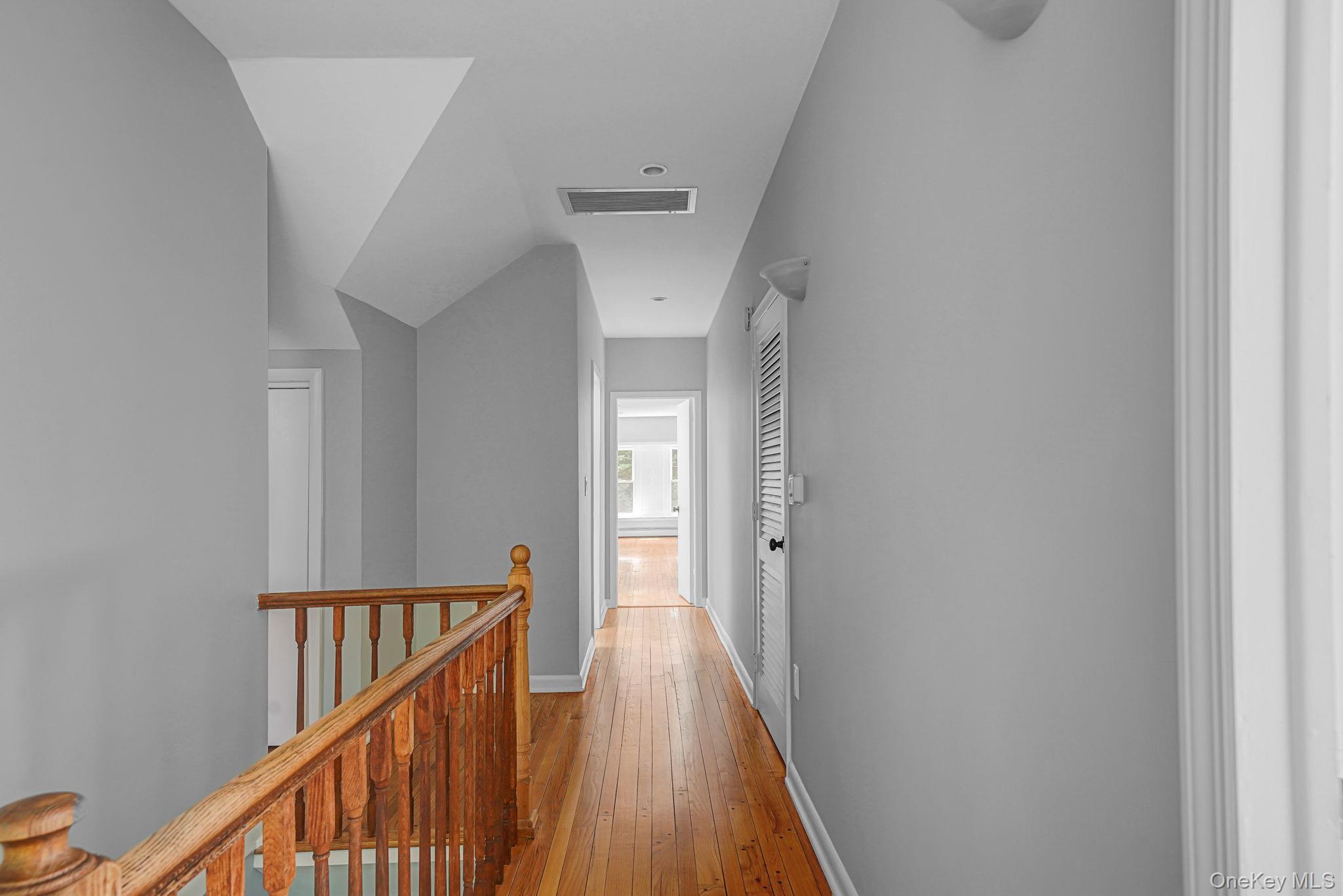 7 Ashleigh Court, Glen Cove, NY 11542