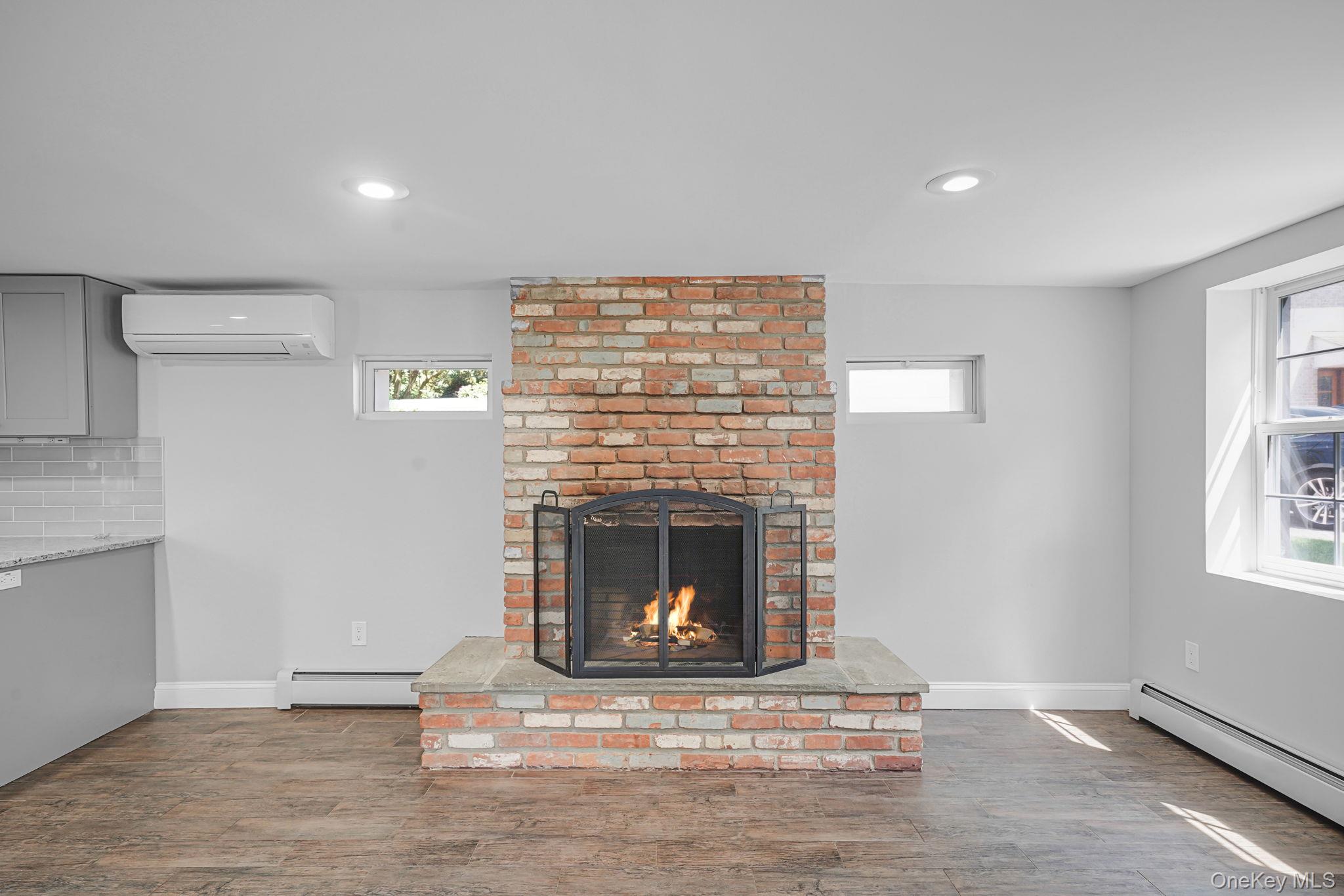 7 Ashleigh Court, Glen Cove, NY 11542