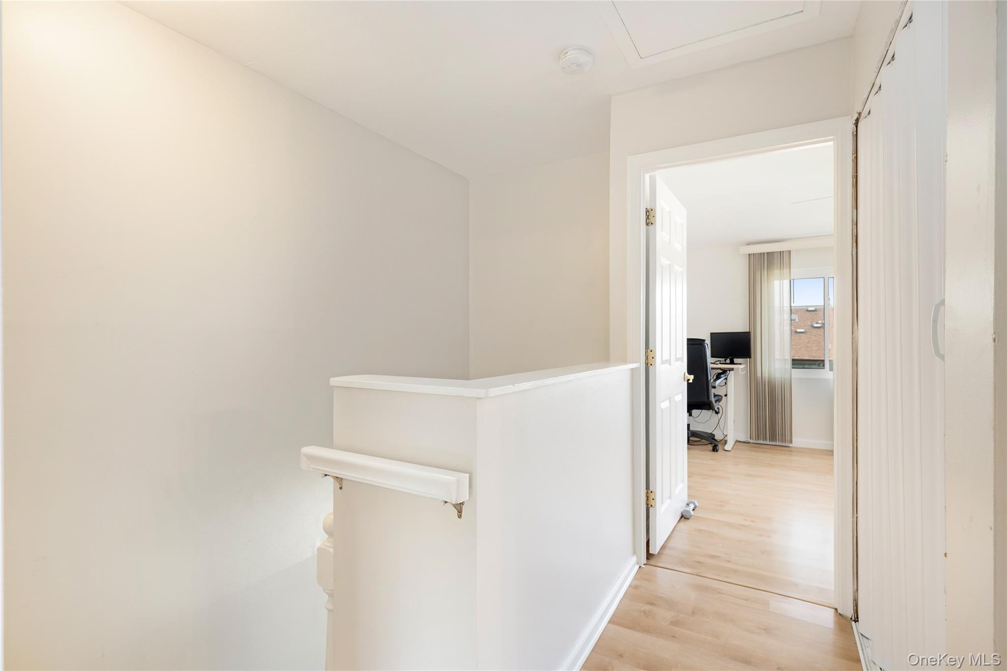 40 Raily Ct, Staten Island, NY 10312