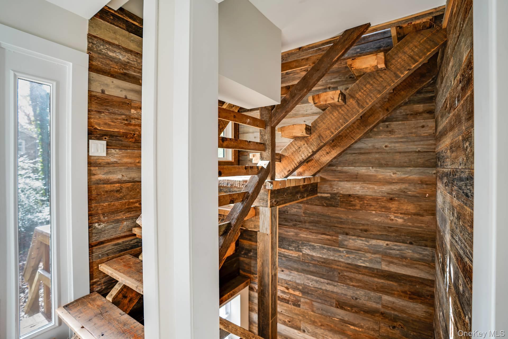 225 Head Of Pond Road, Water Mill, NY 11976