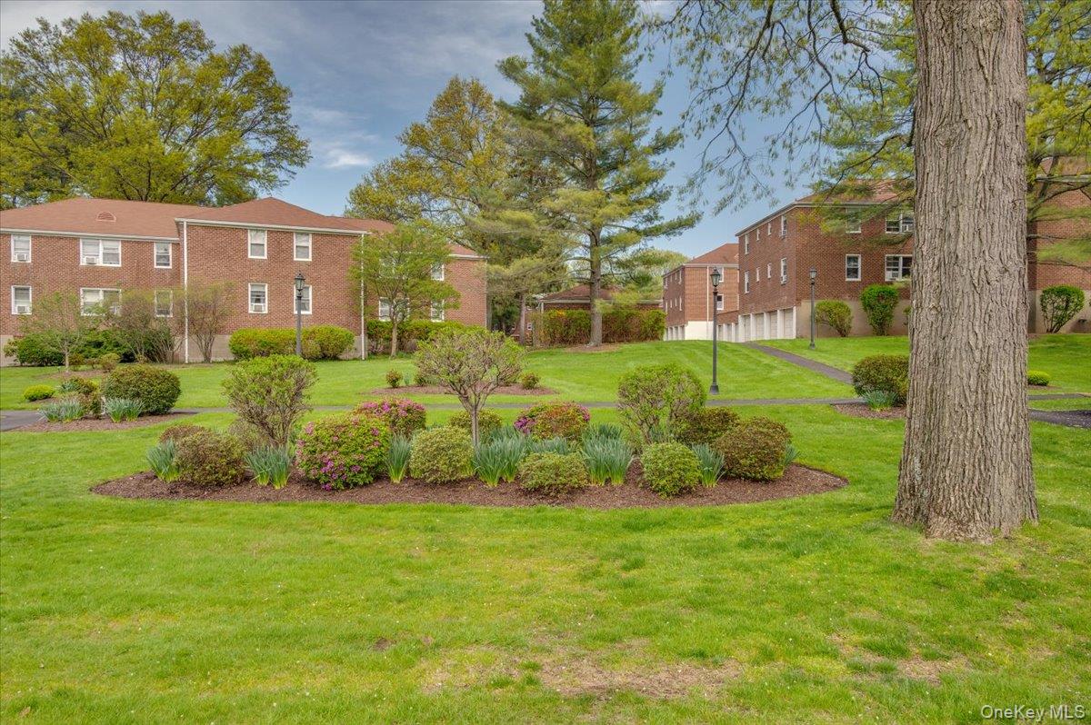 10 Bryant Crescent # 2A, White Plains, NY 10605