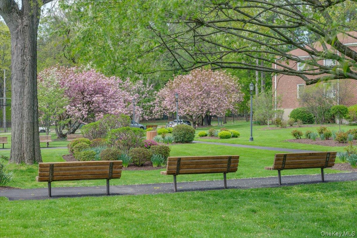 10 Bryant Crescent # 2A, White Plains, NY 10605