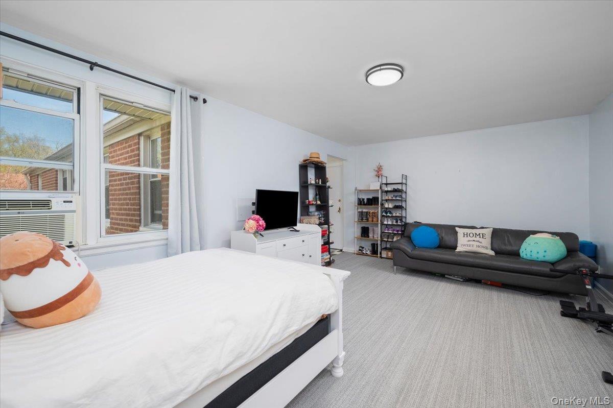 10 Bryant Crescent # 2A, White Plains, NY 10605