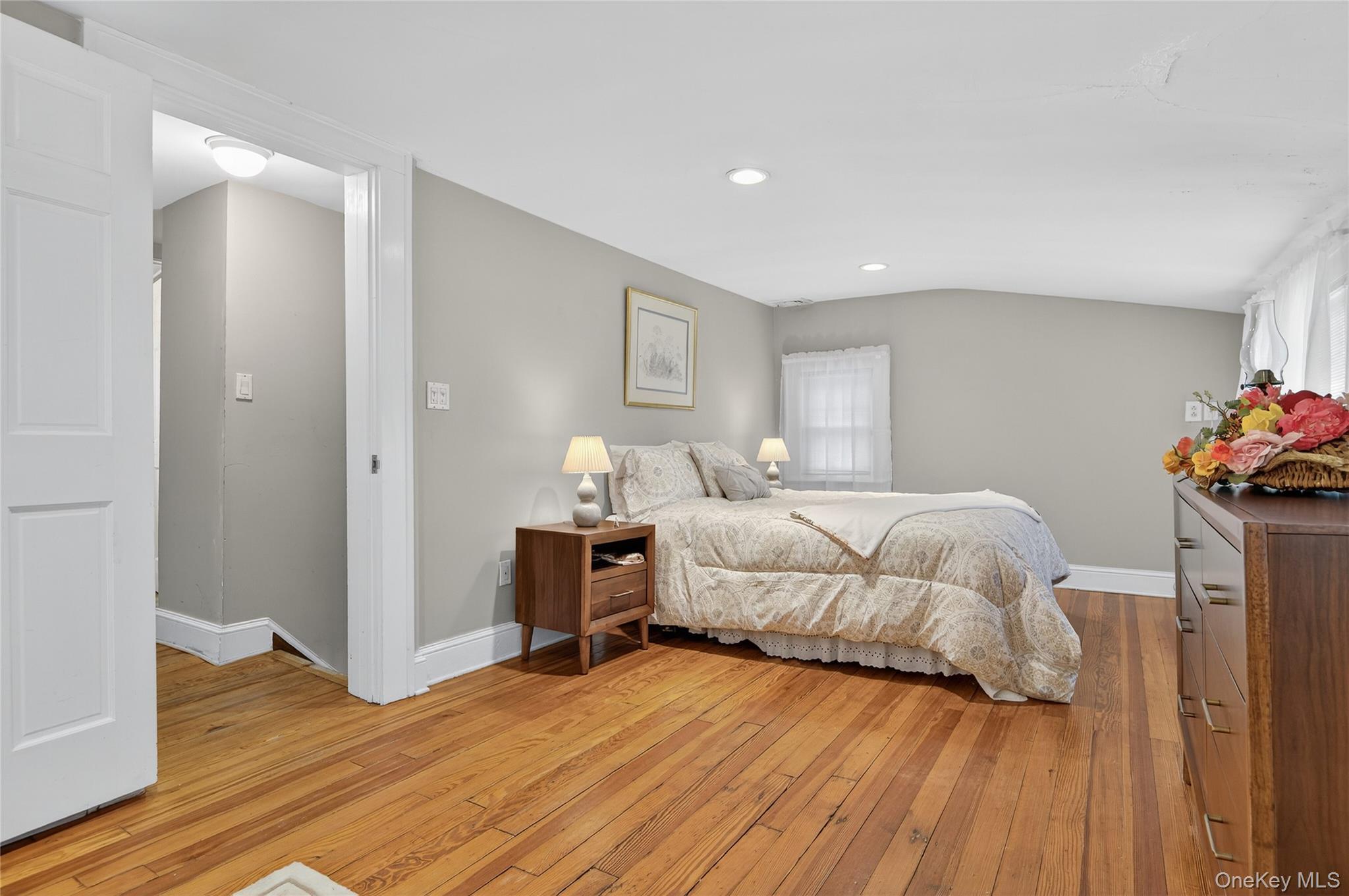 49 Country Road, Medford, NY 11763