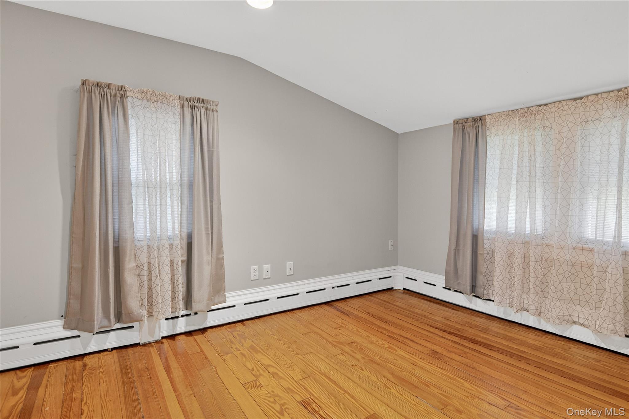 49 Country Road, Medford, NY 11763