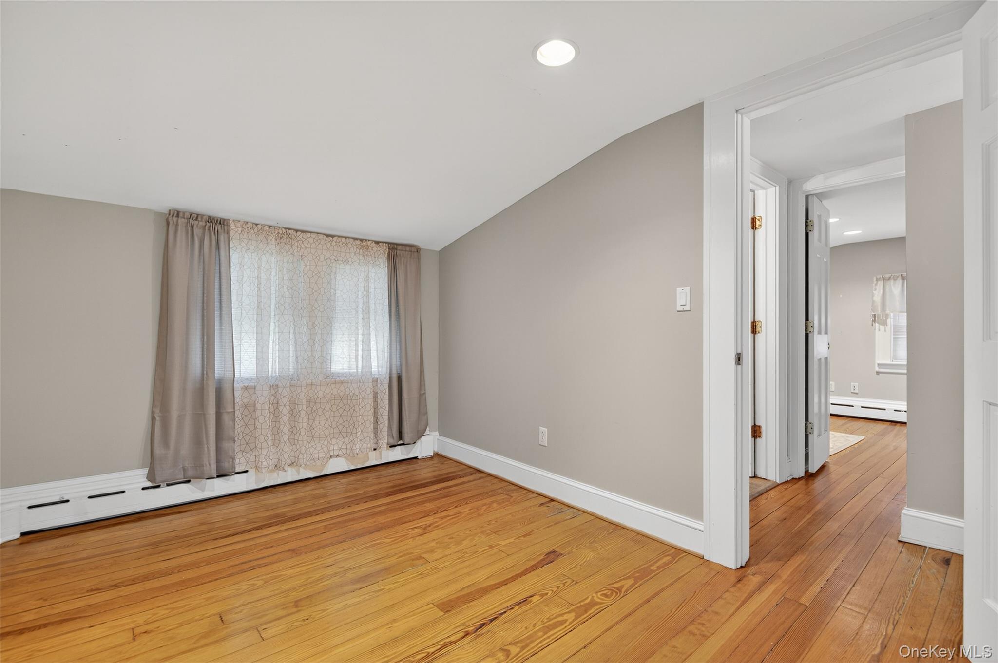 49 Country Road, Medford, NY 11763