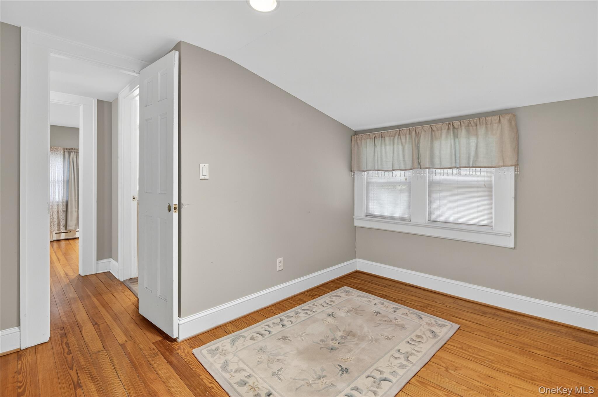 49 Country Road, Medford, NY 11763