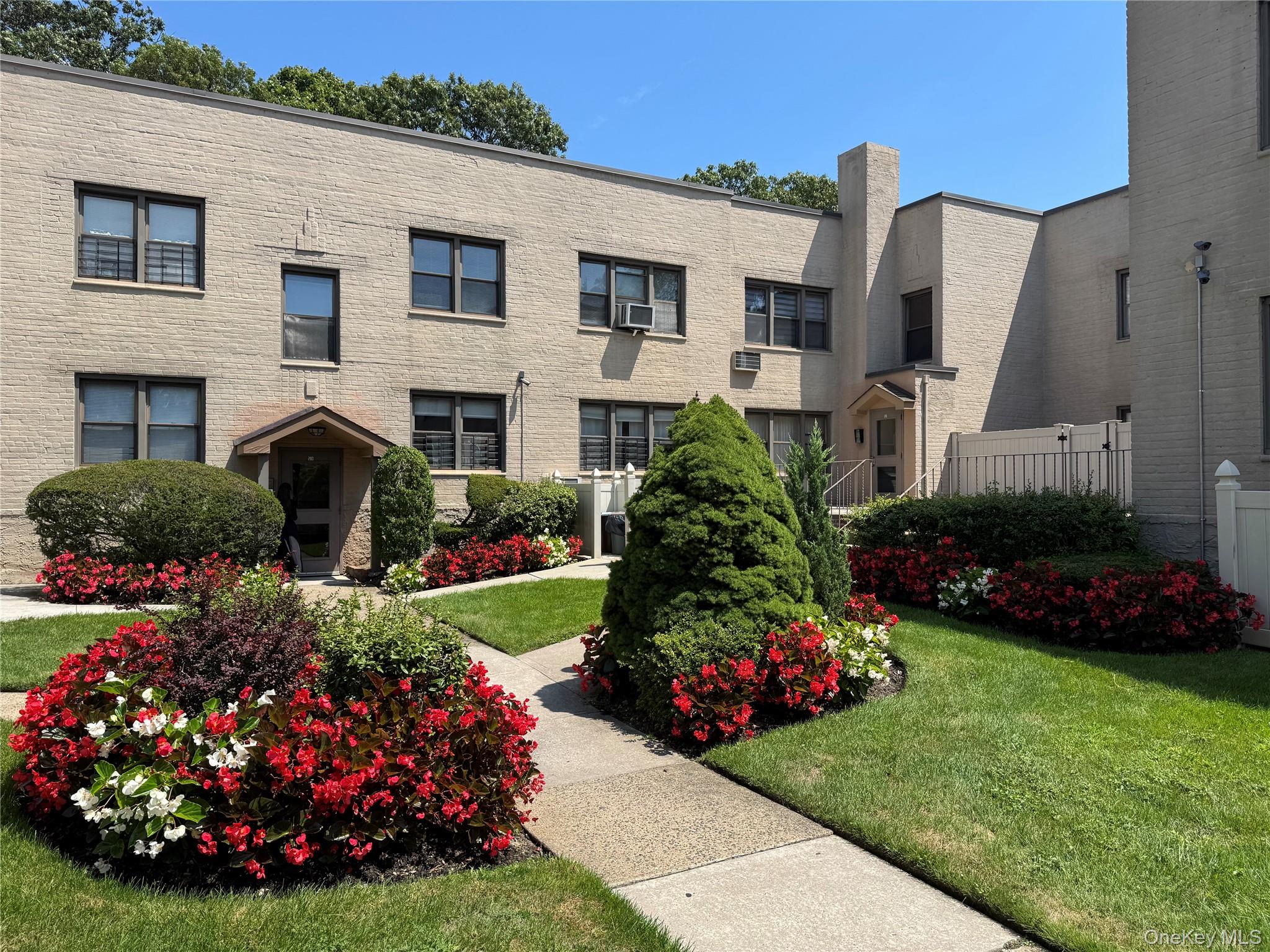 276 Cedarhurst Avenue # B2, Cedarhurst, NY 11516