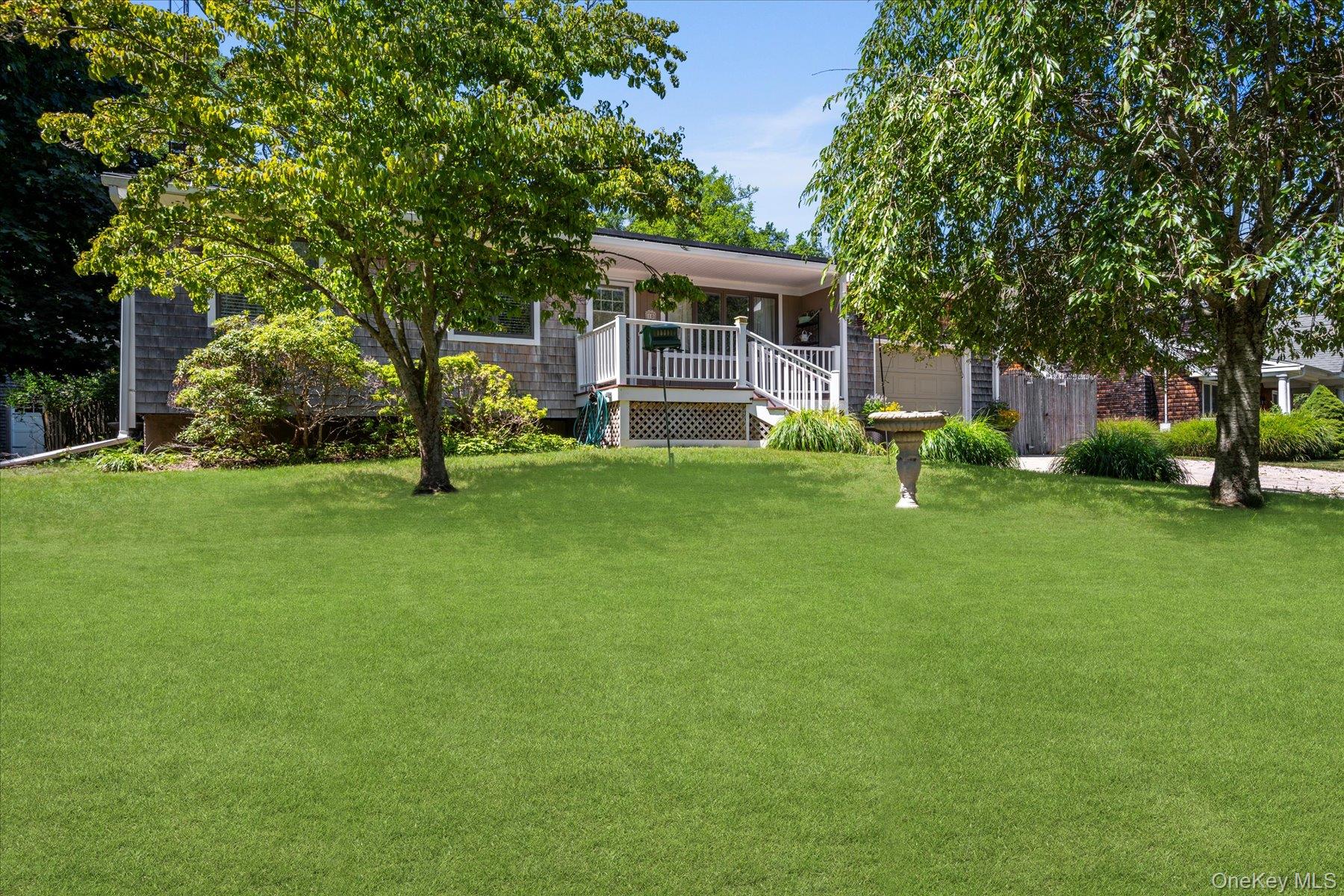 10 Strawberry Lane, Shelter Island, NY 11964