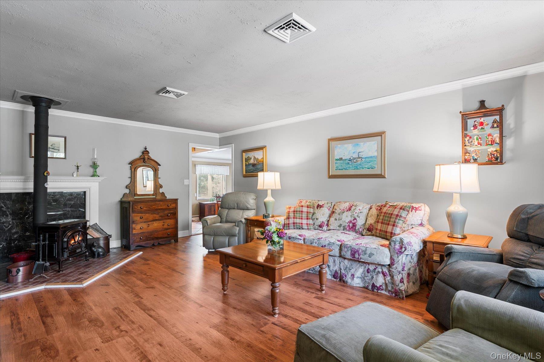 10 Strawberry Lane, Shelter Island, NY 11964