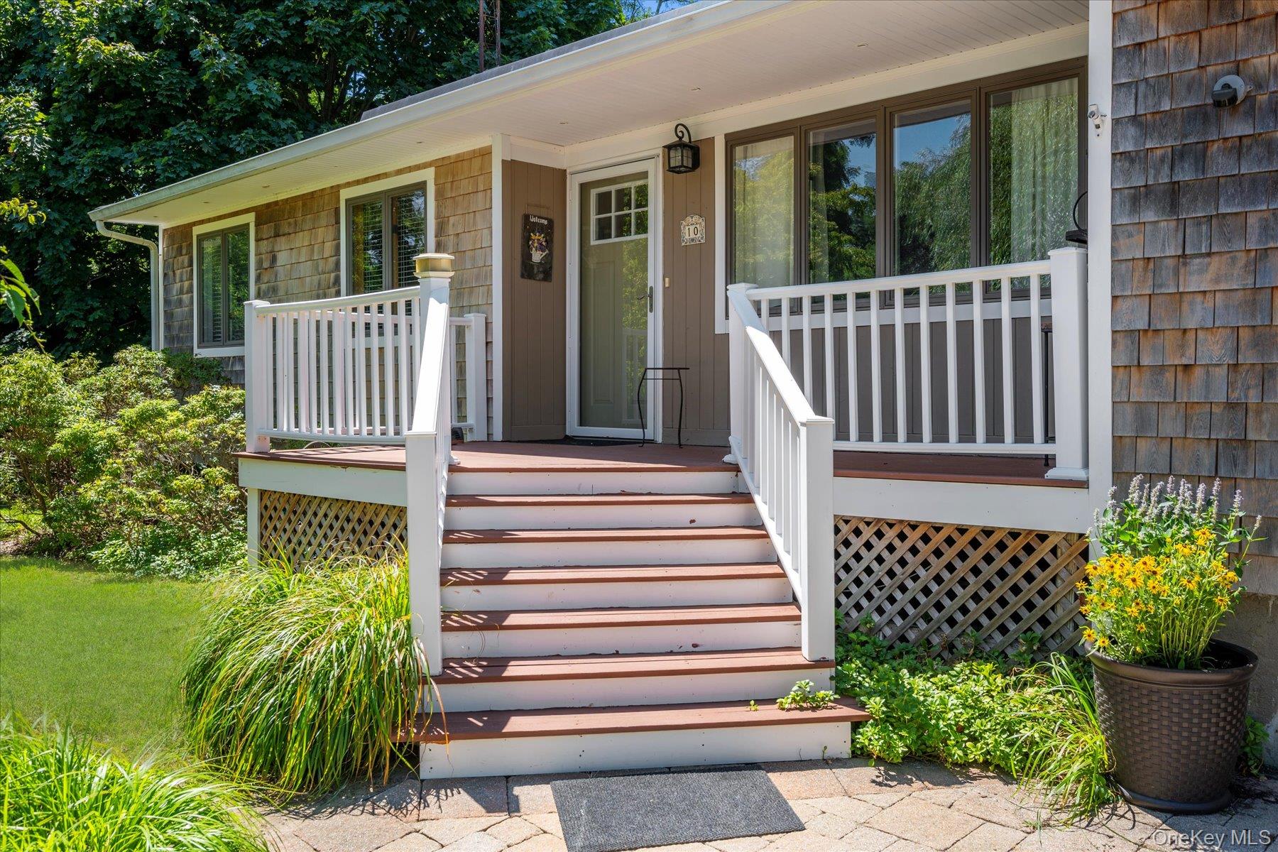 10 Strawberry Lane, Shelter Island, NY 11964