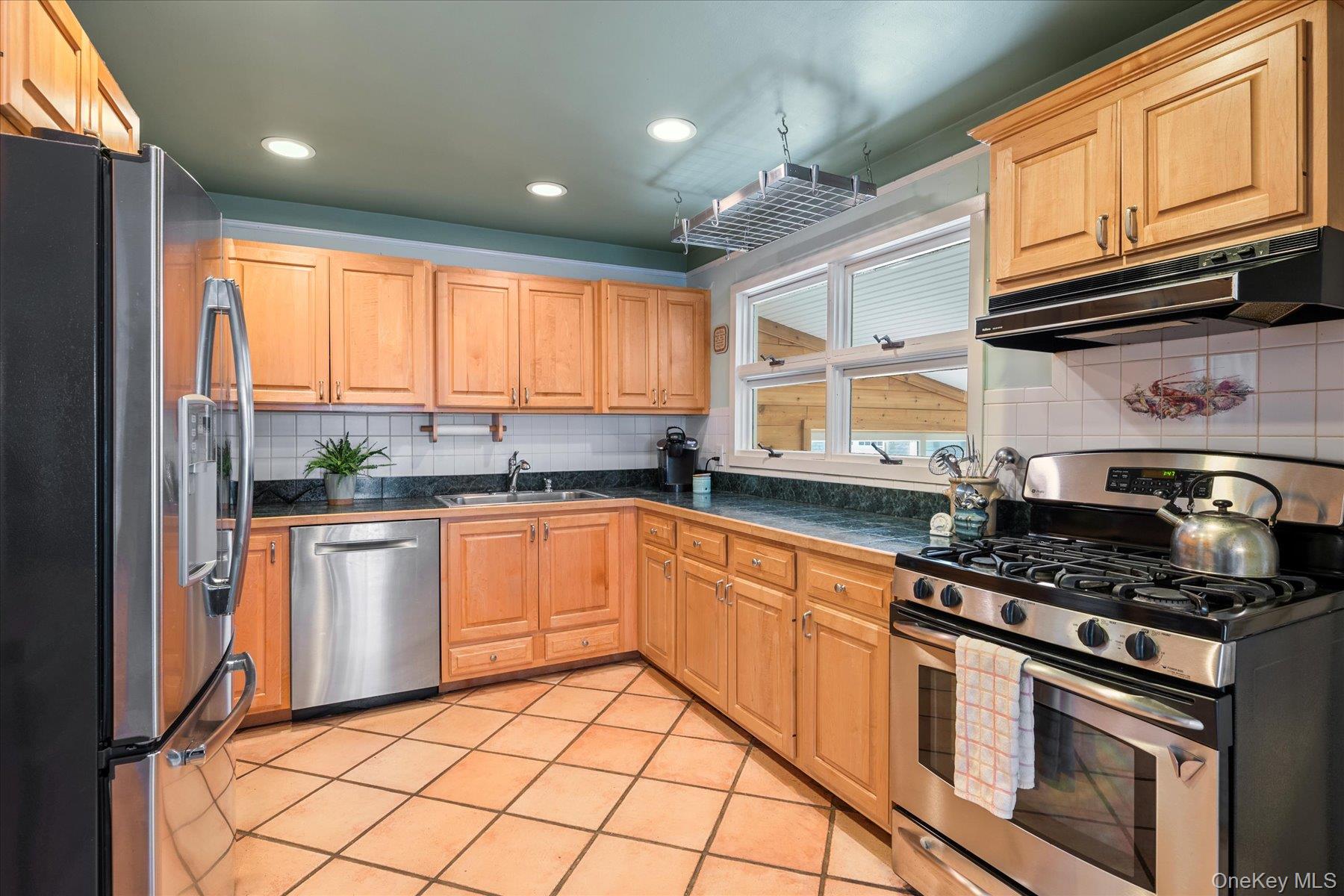 10 Strawberry Lane, Shelter Island, NY 11964