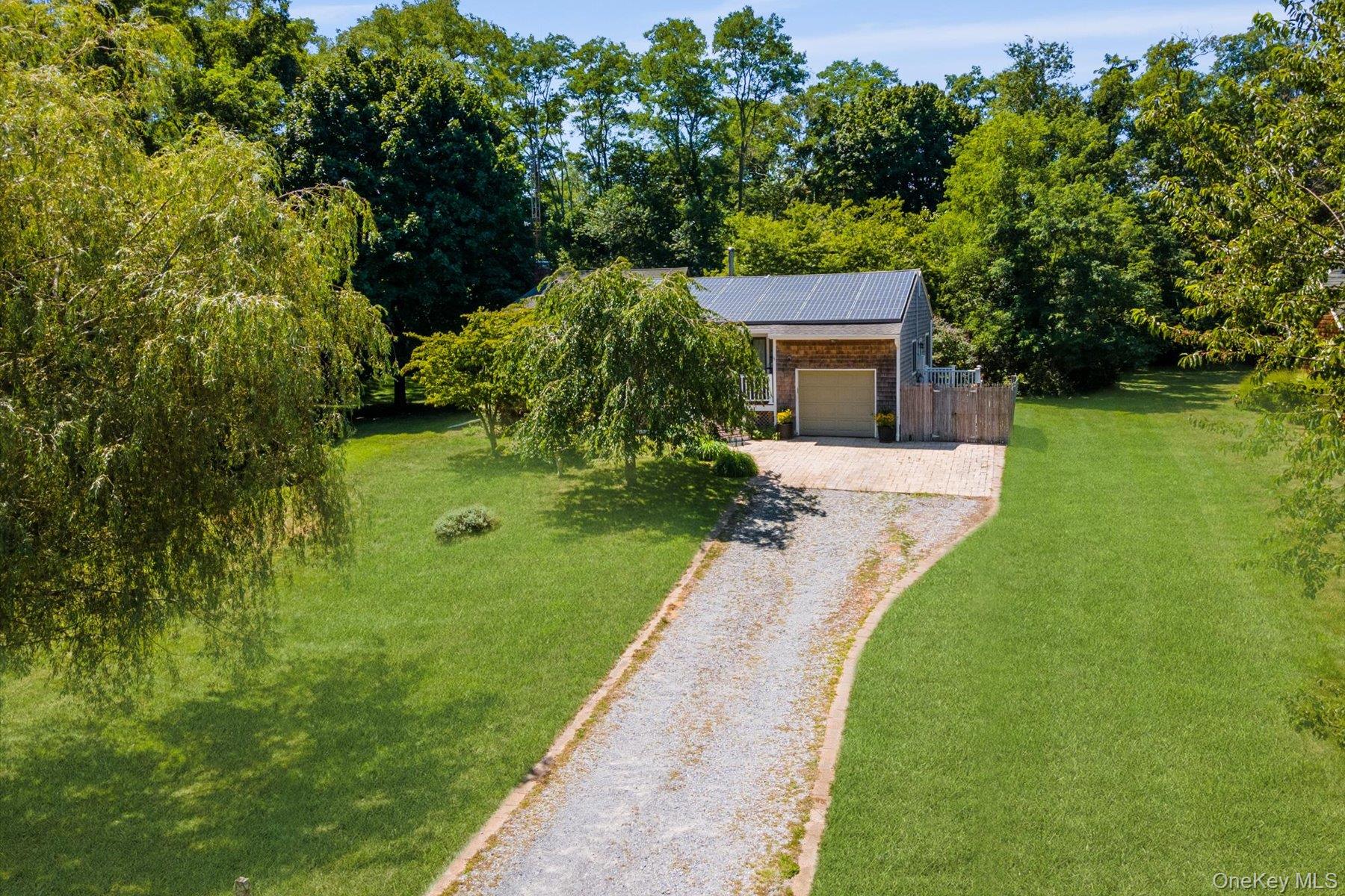 10 Strawberry Lane, Shelter Island, NY 11964