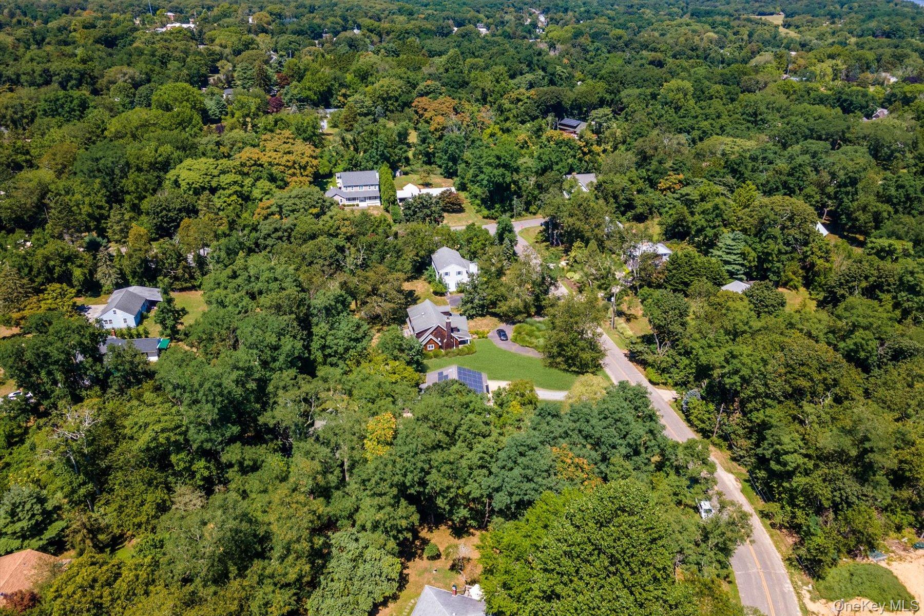 10 Strawberry Lane, Shelter Island, NY 11964