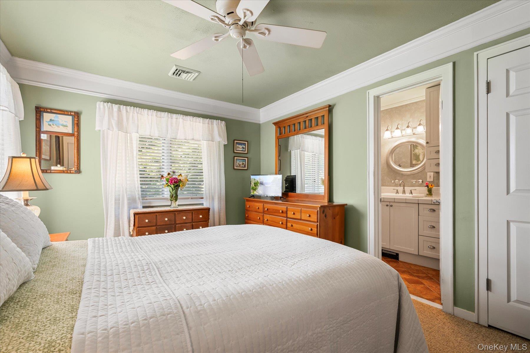 10 Strawberry Lane, Shelter Island, NY 11964