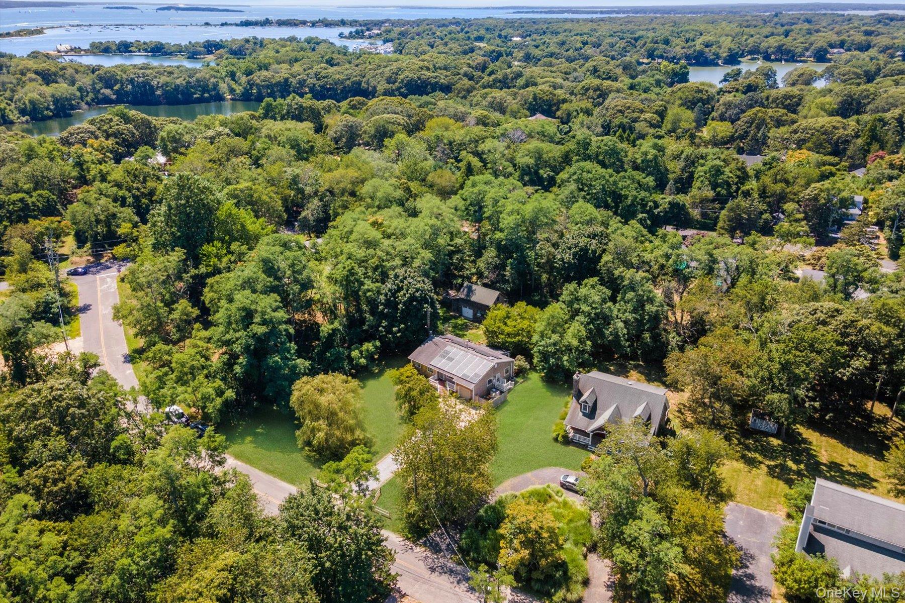 10 Strawberry Lane, Shelter Island, NY 11964