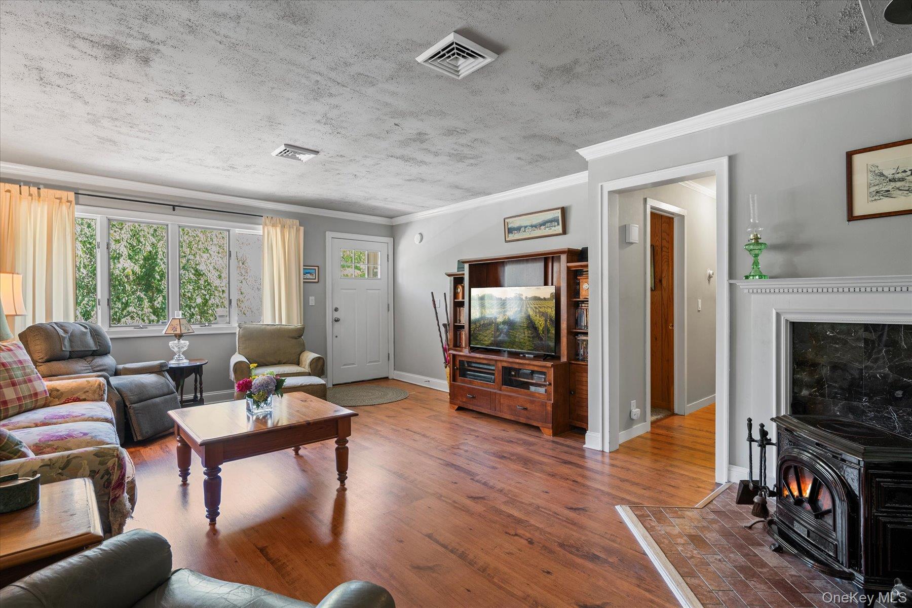 10 Strawberry Lane, Shelter Island, NY 11964