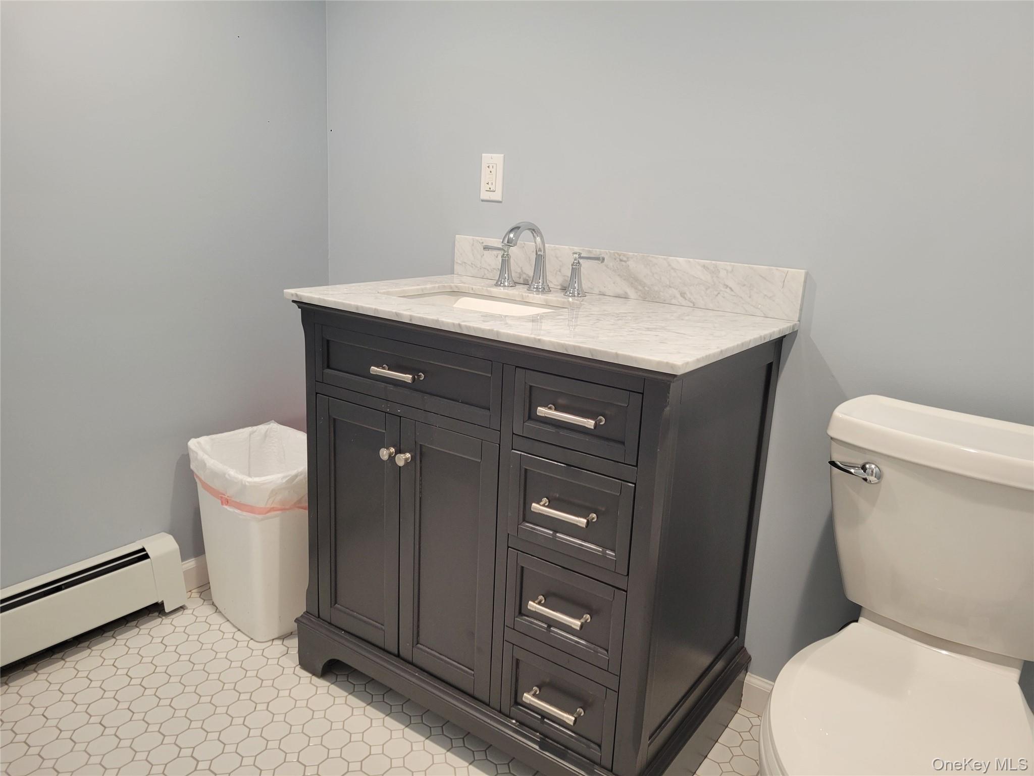 533 10th Avenue, New Hyde Park, NY 11040