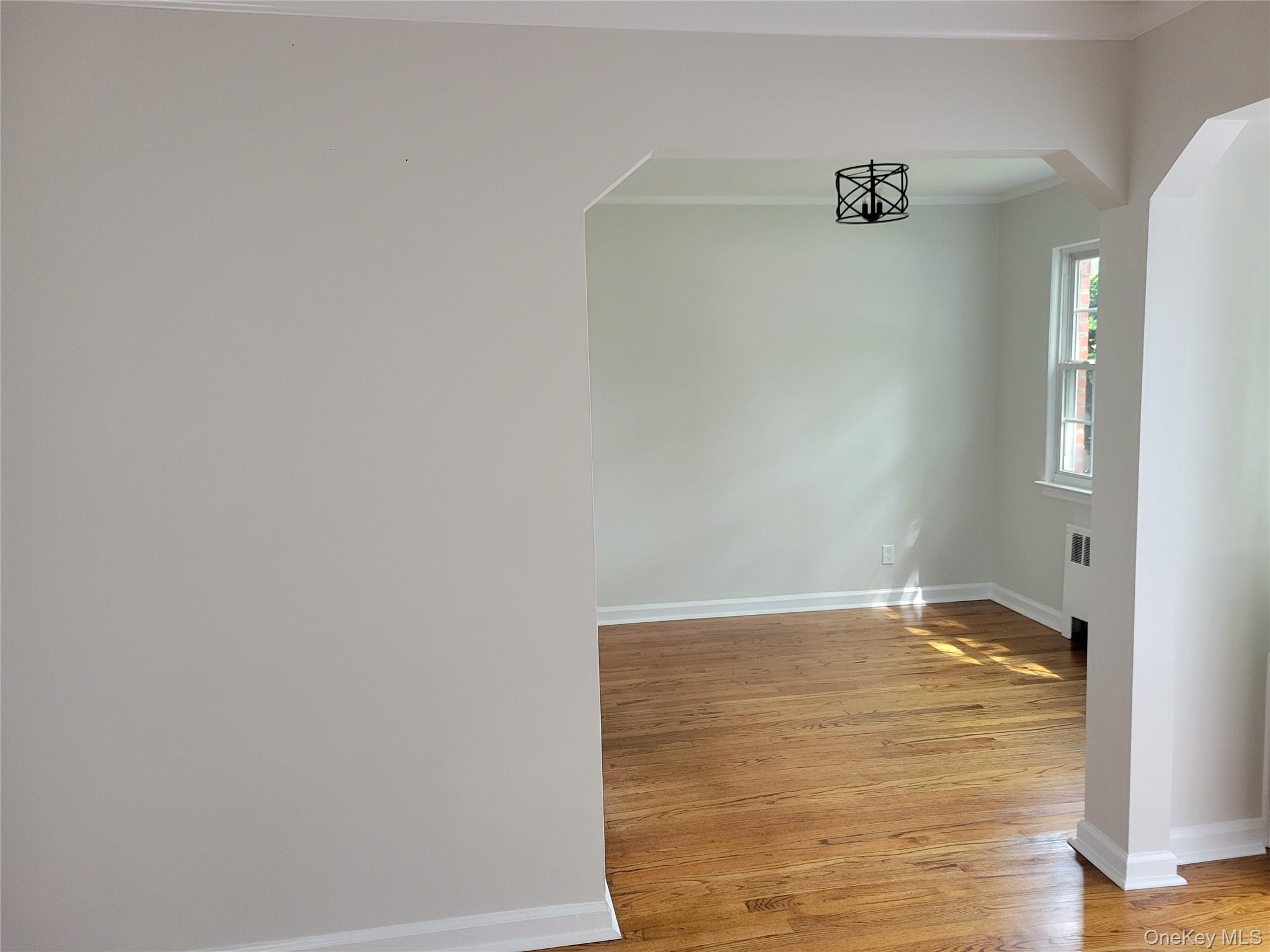 533 10th Avenue, New Hyde Park, NY 11040