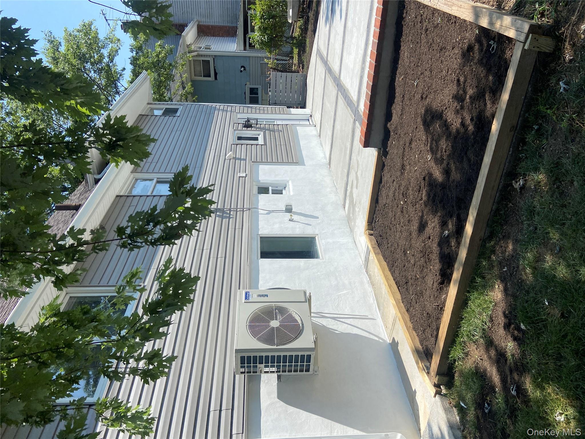 232 Nassau Avenue, Freeport, NY 11520