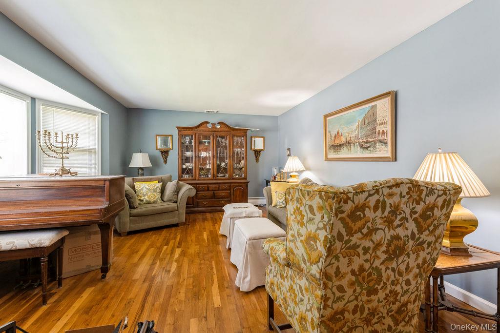 635 Hempstead Avenue, West Hempstead, NY 11552