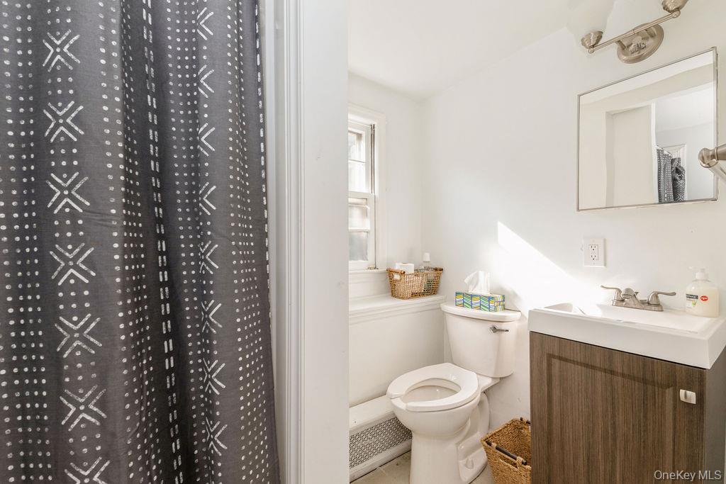 635 Hempstead Avenue, West Hempstead, NY 11552